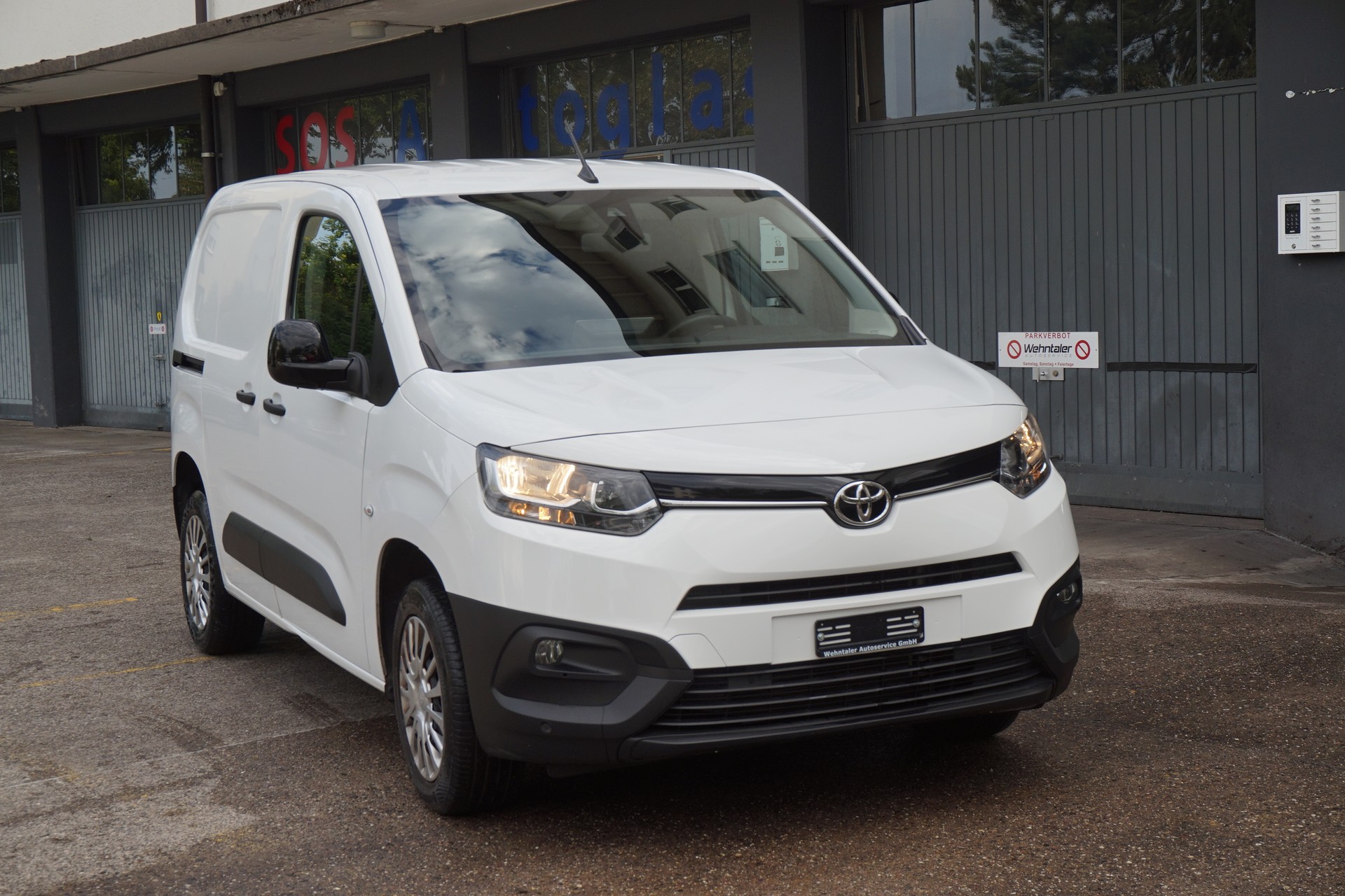 TOYOTA Proace City Van 1.2 Active Medium Automatik