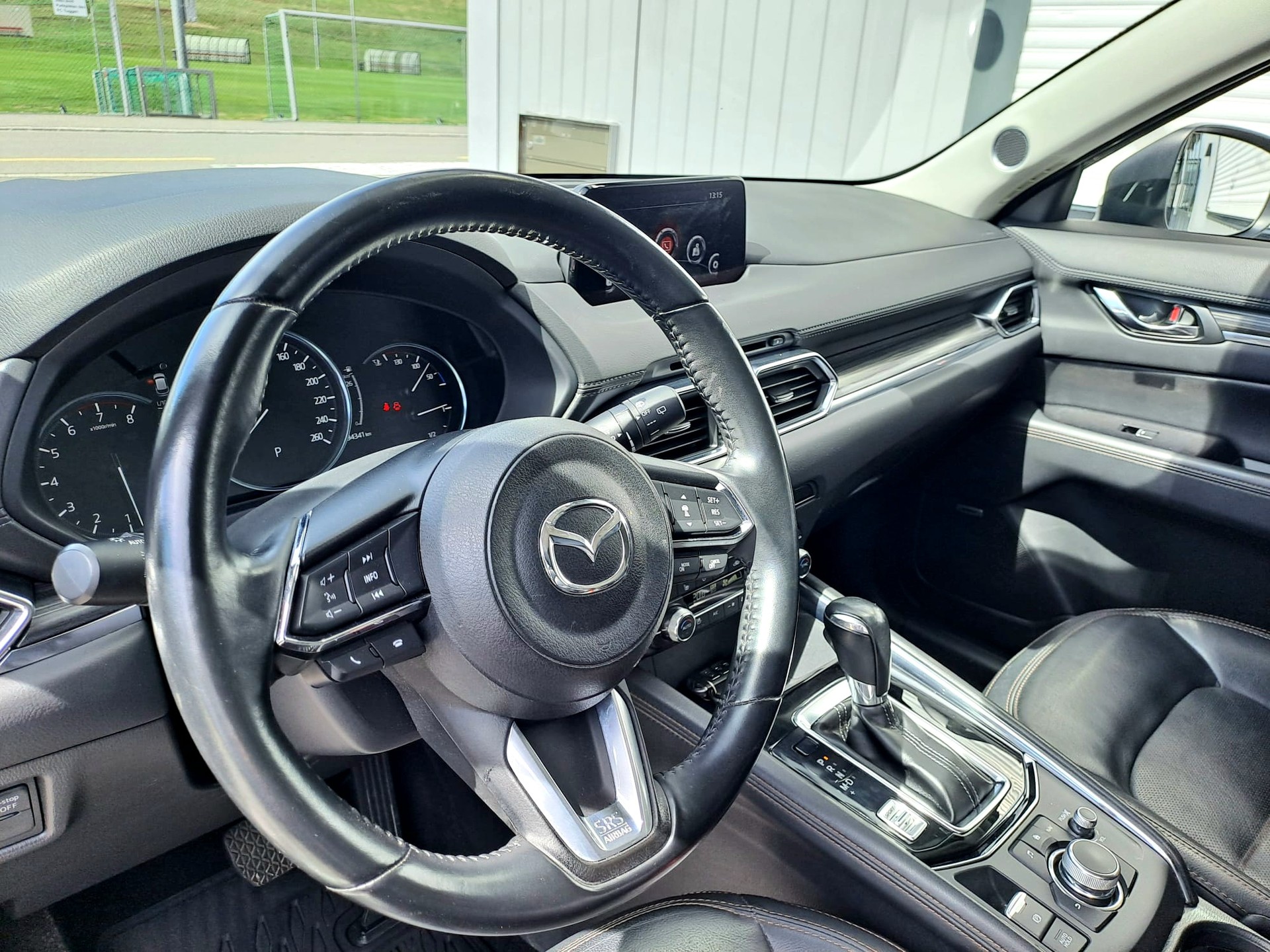 MAZDA CX-5 SKYACTIV-G 194 Revolution AWD Automat inkl. AHK-image-11