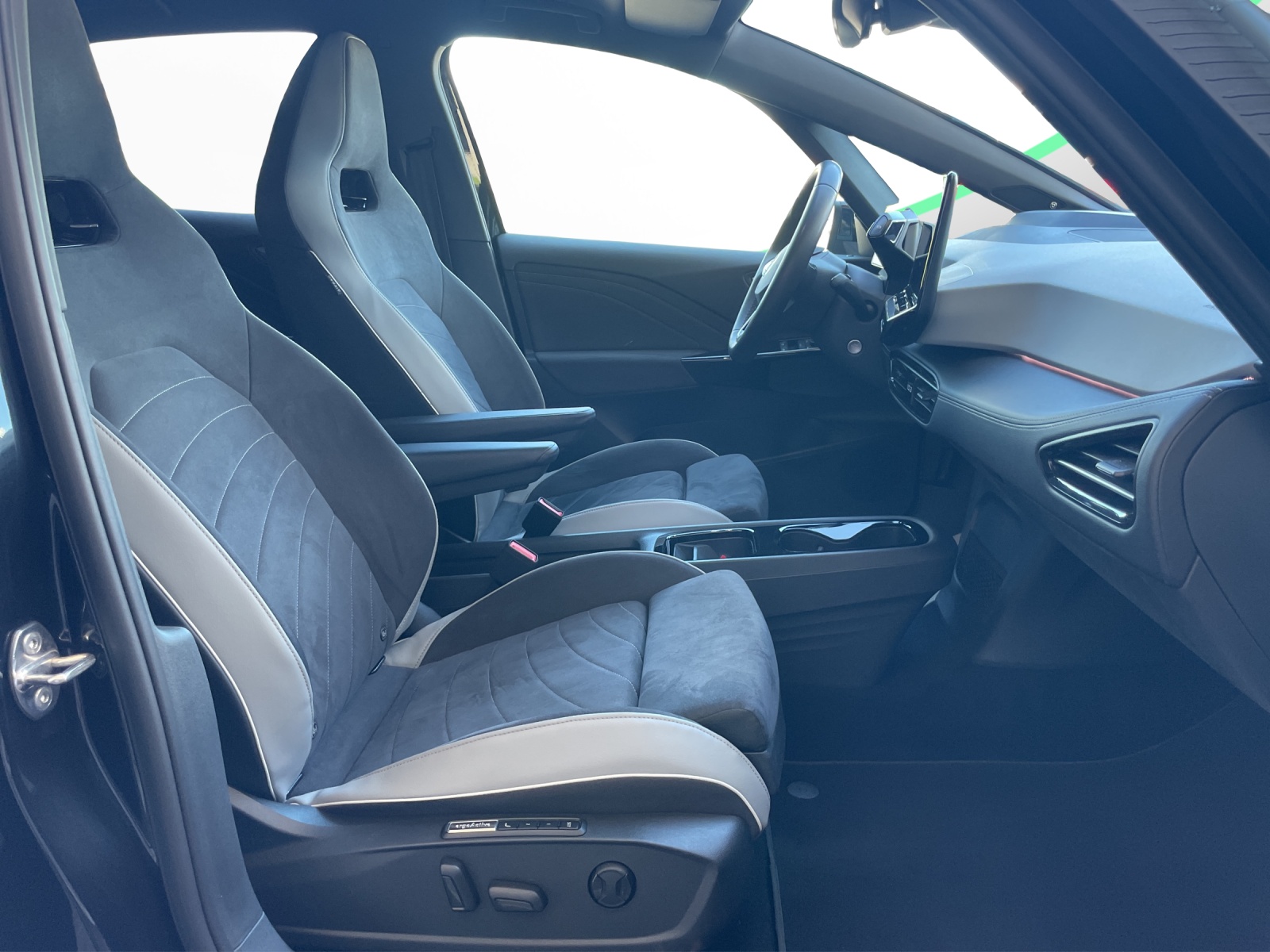 VW ID.3 Pro 58 kWh Pro-image-12