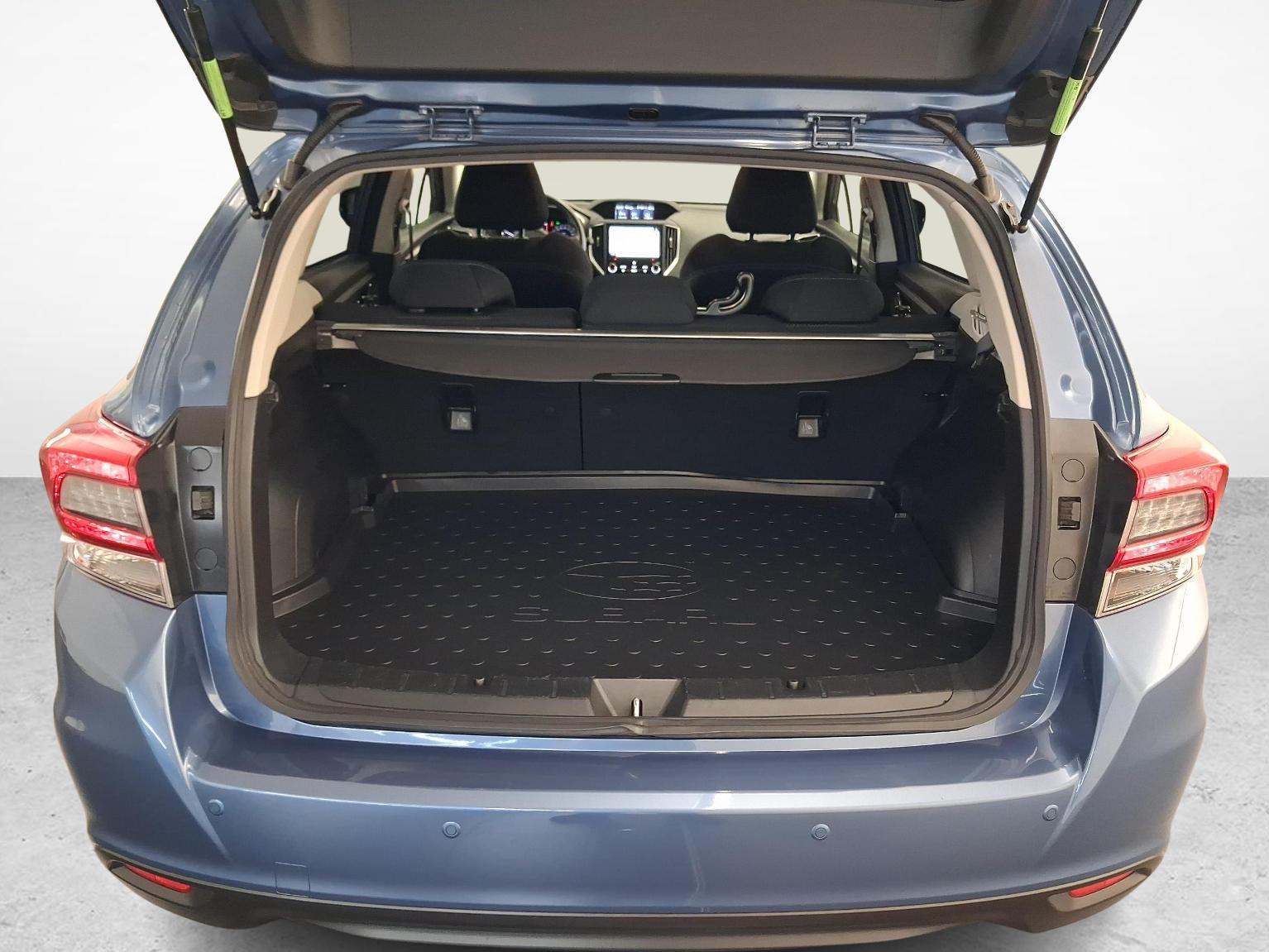 SUBARU Impreza 2.0i e-Boxer Swiss Plus-image-11