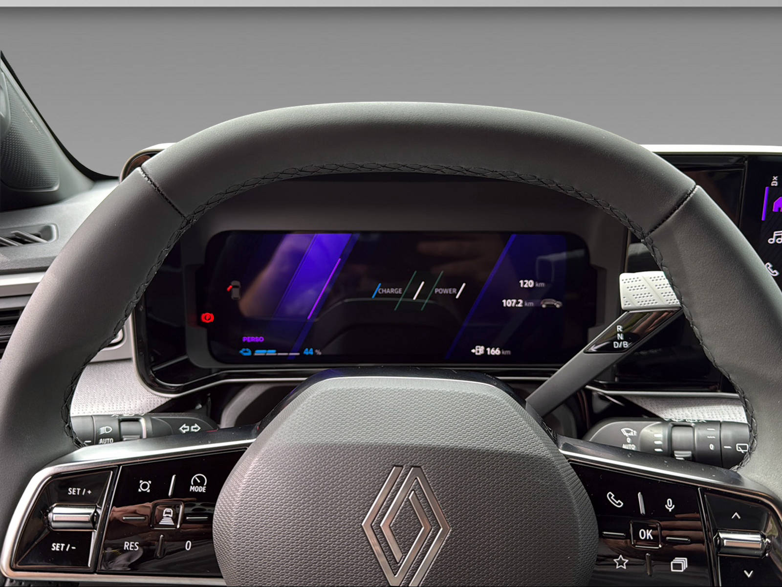RENAULT R5 E-Tech Comfort Range Roland Garros-image-17