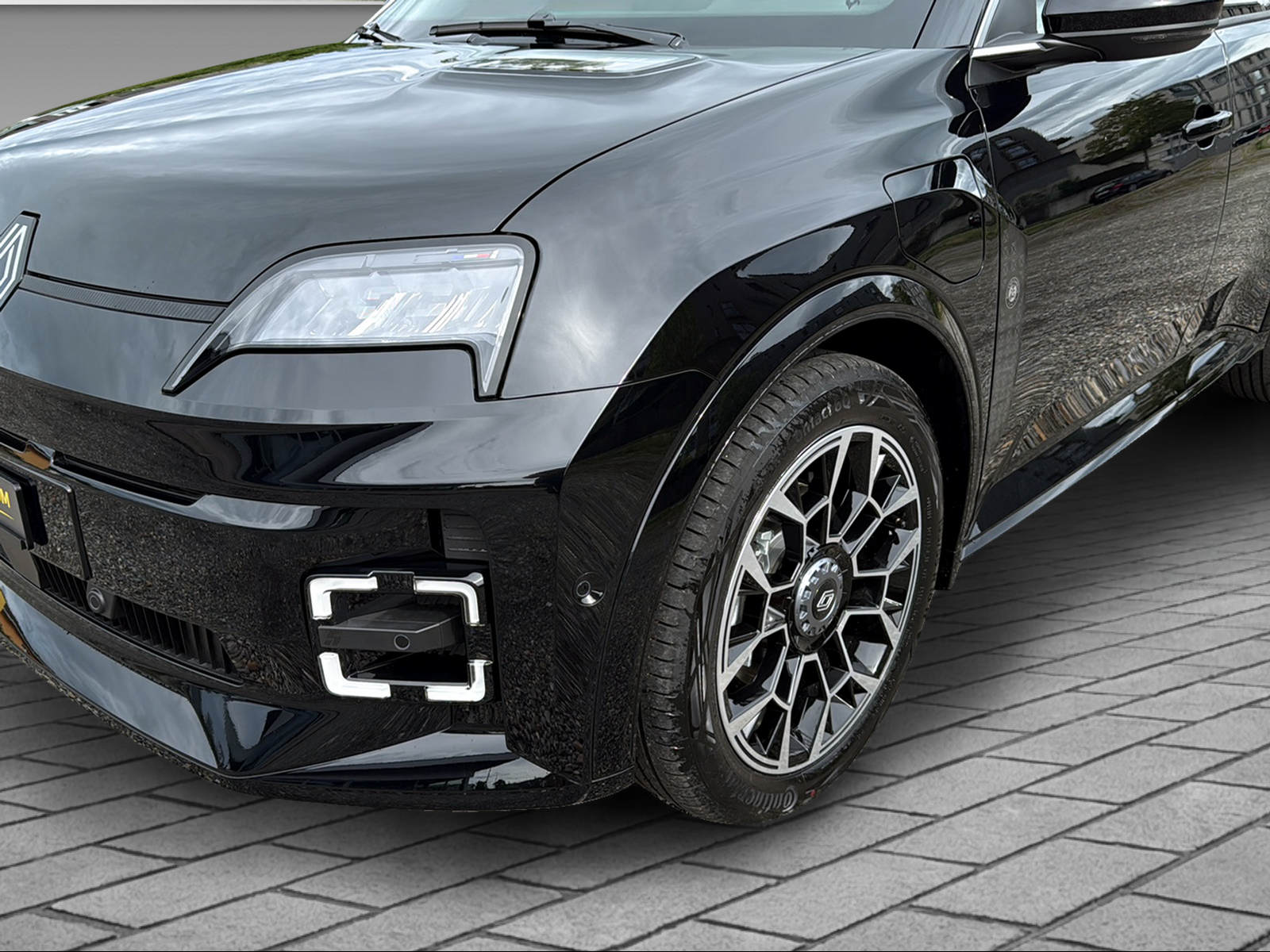 RENAULT R5 E-Tech Comfort Range Roland Garros-image-1
