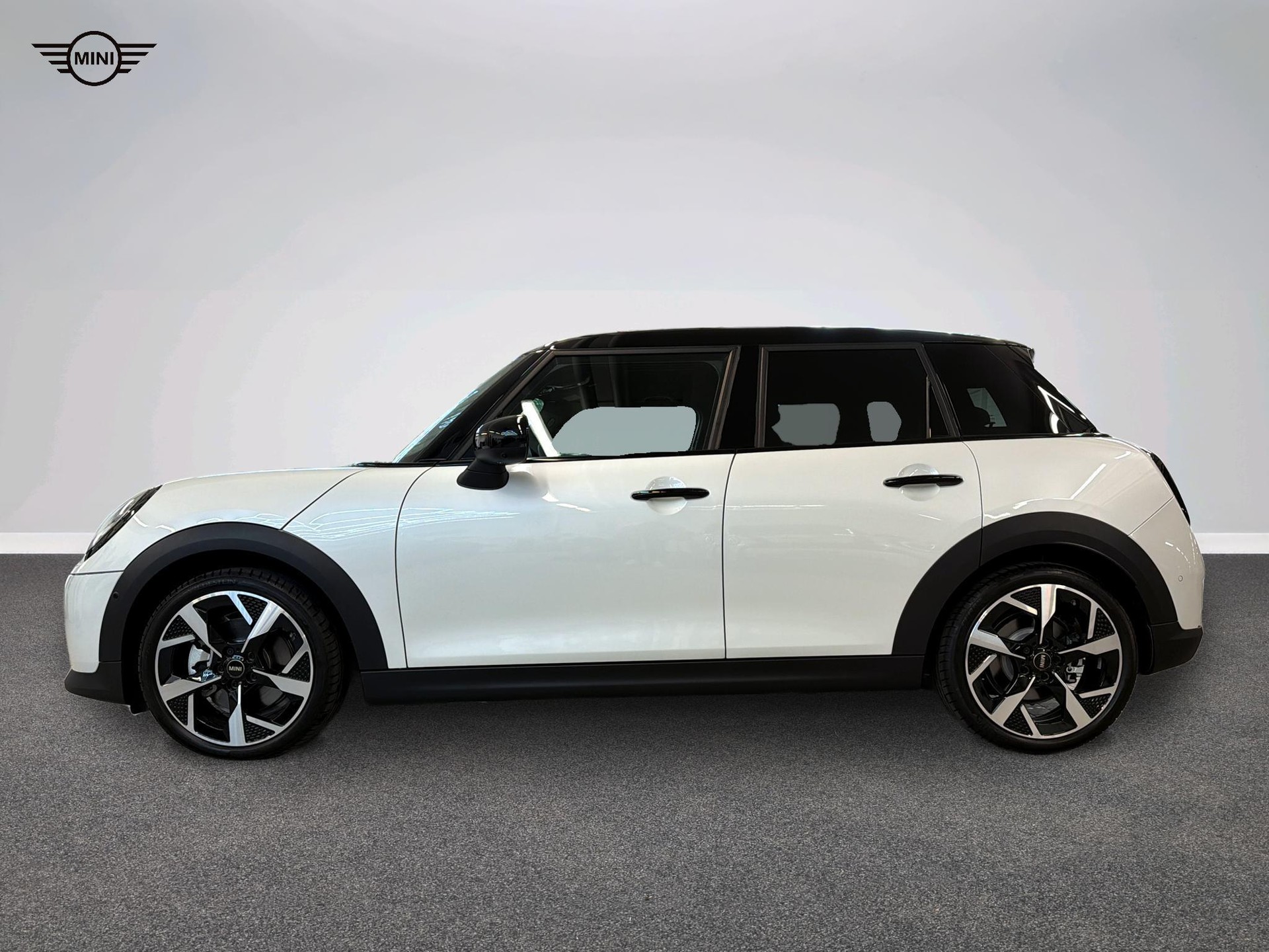 MINI Cooper 5 door C-image-1