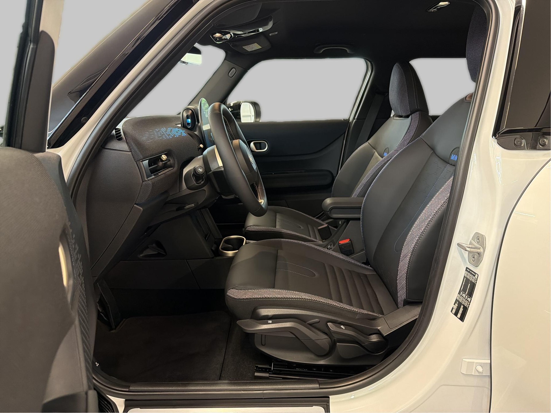 MINI Cooper 5 door C-image-13