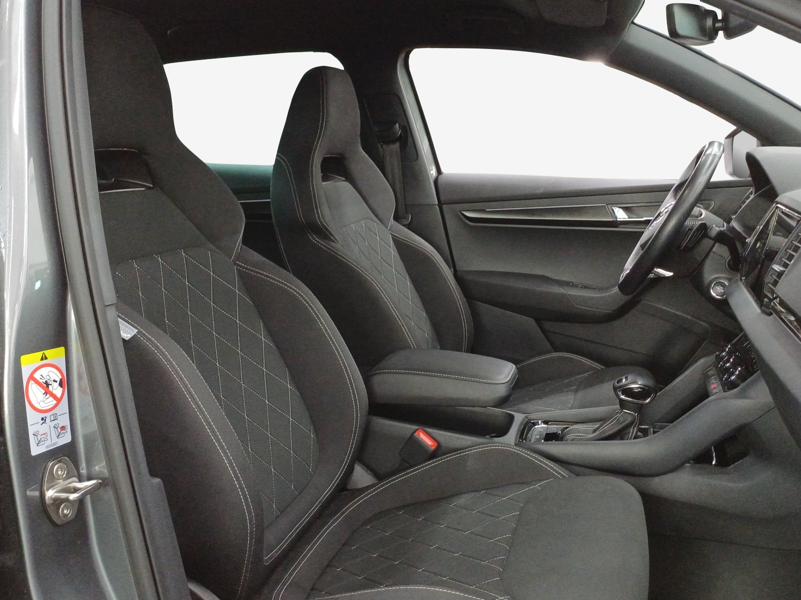 SKODA Karoq 1.5 TSI SportLine DSG-image-15
