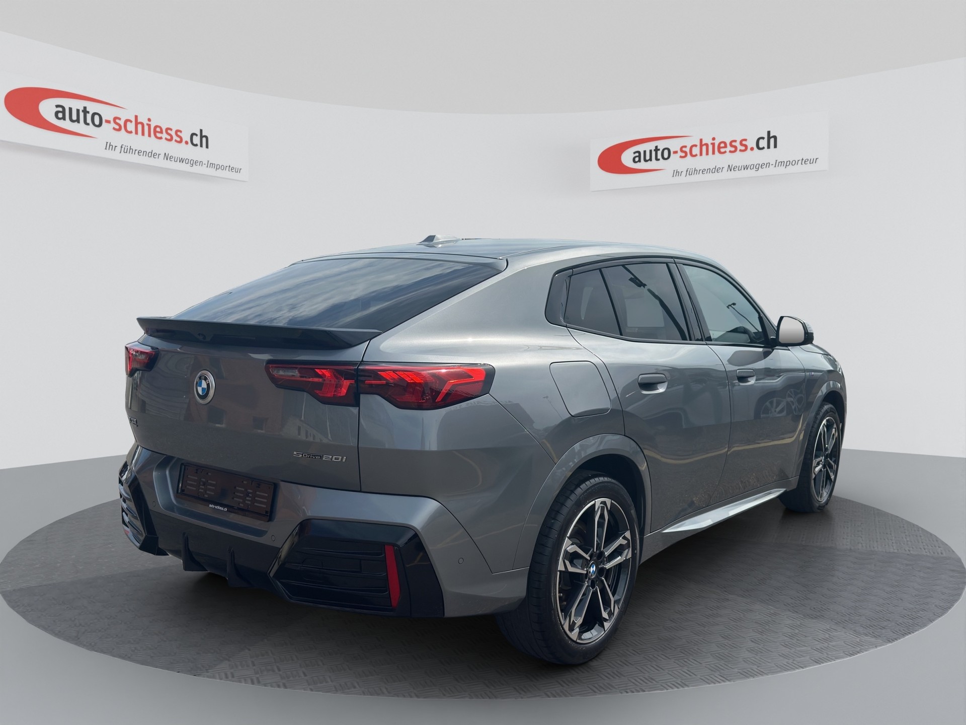 BMW X2 sDrive 20i 48V M Sport Shadow Line-image-3