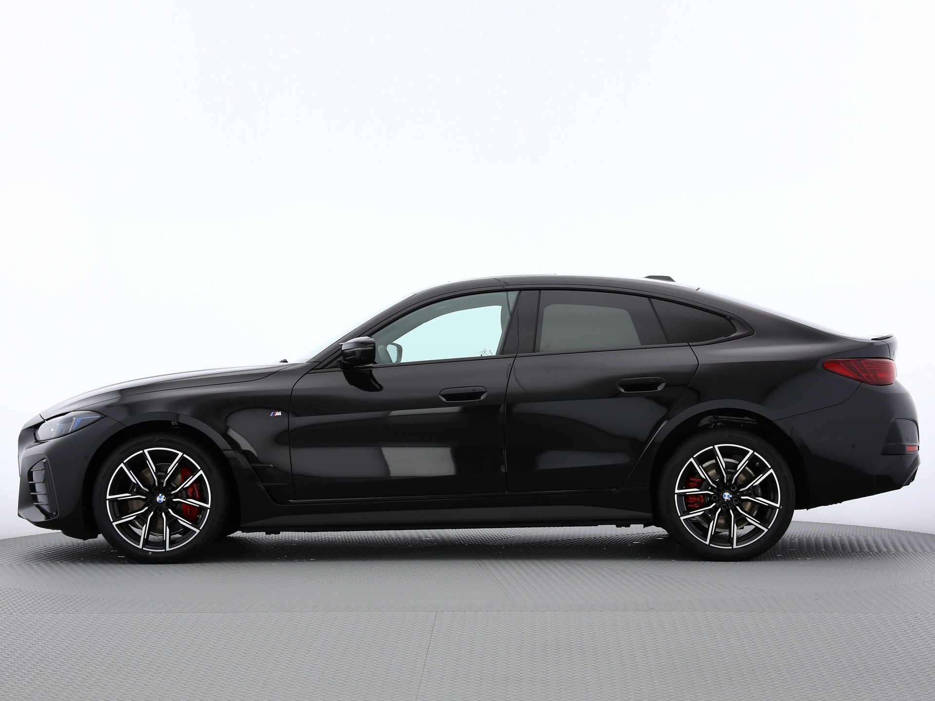 BMW i4 M60 xDrive Gran Coupé-image-2