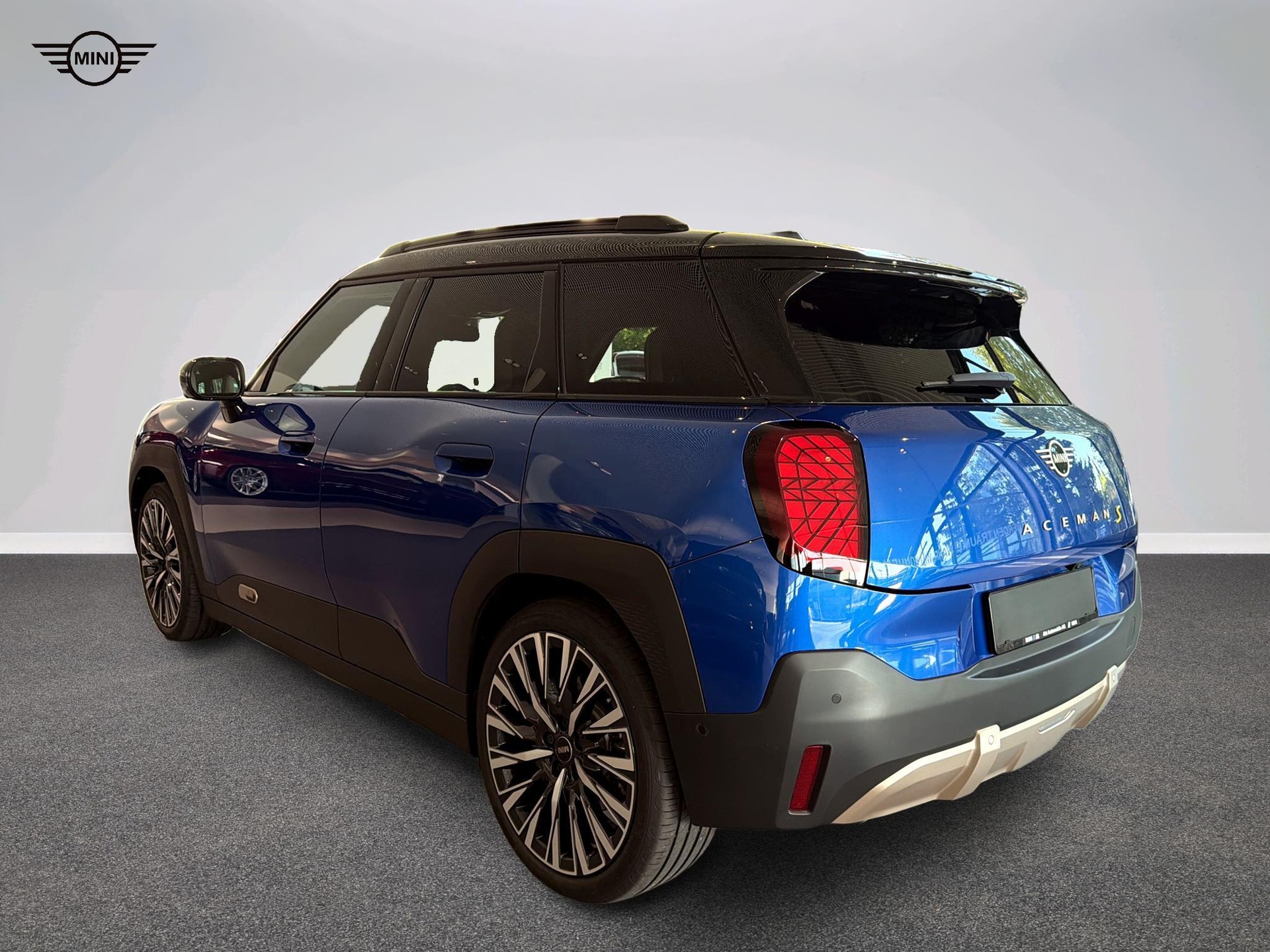MINI Aceman SE-image-4