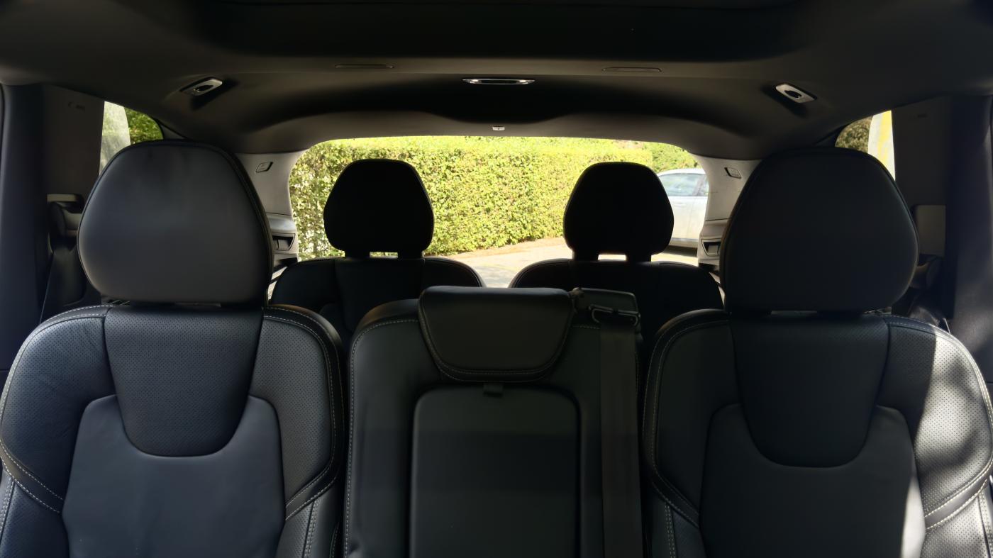 VOLVO XC90 B5 Diesel Mild Hybrid AWD R-Design Geartronic-image-7