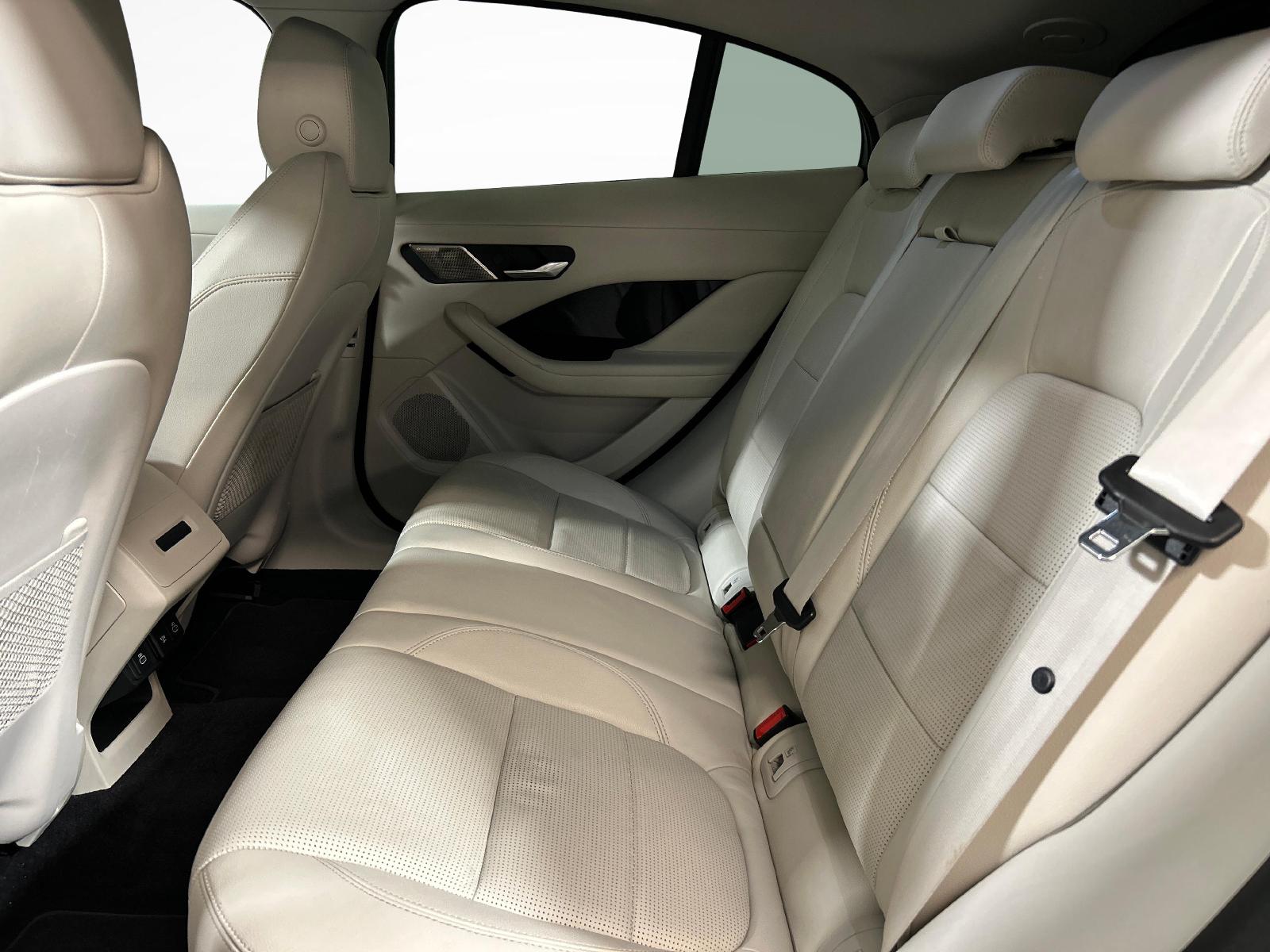 JAGUAR I-Pace EV400 SE AWD-image-3
