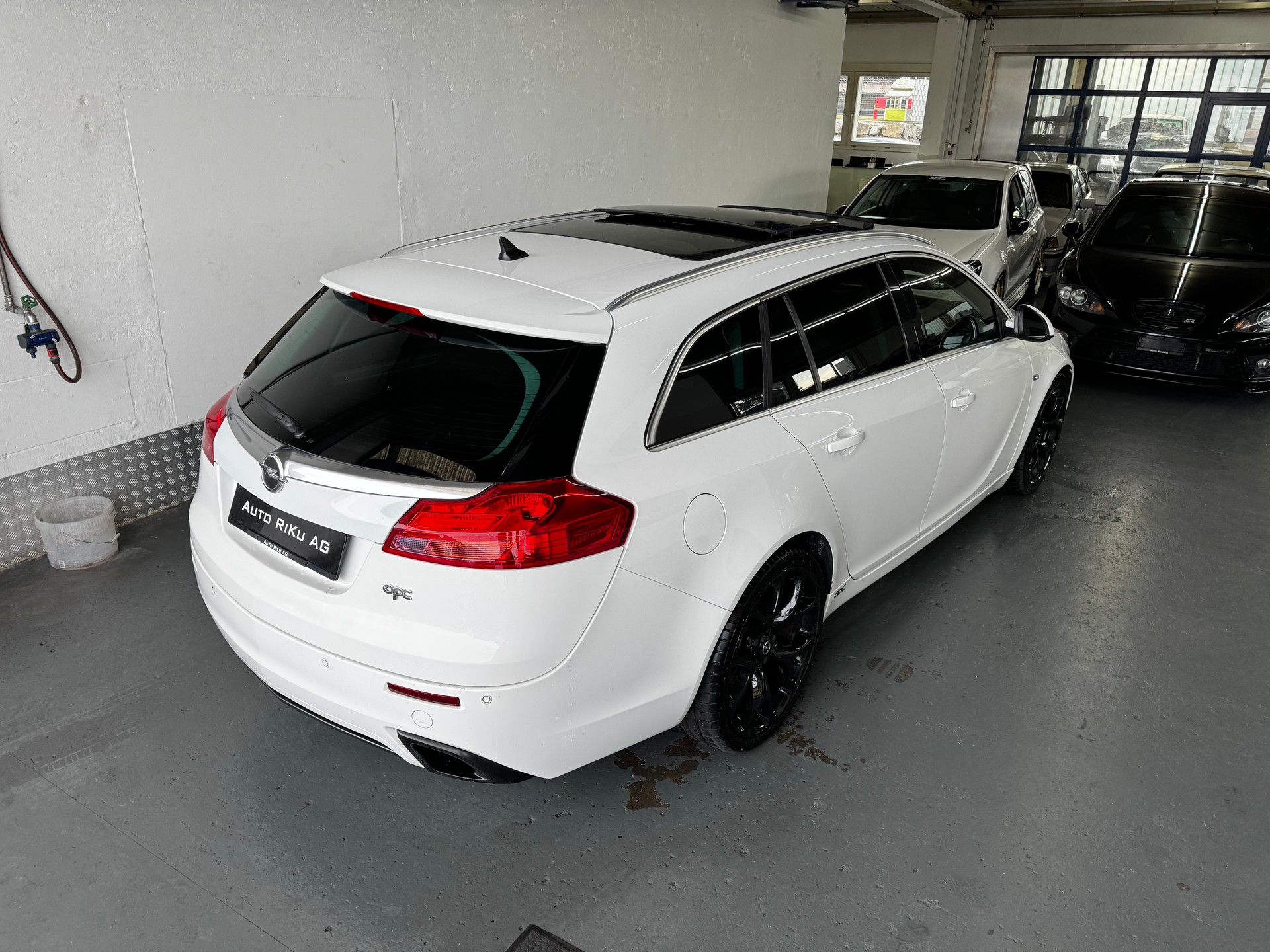 OPEL Insignia Sports Tourer 2.8 Turbo OPC 4WD Automatic-image-7
