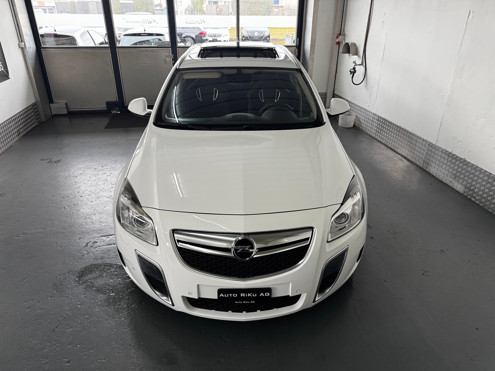OPEL Insignia Sports Tourer 2.8 Turbo OPC 4WD Automatic-image-2