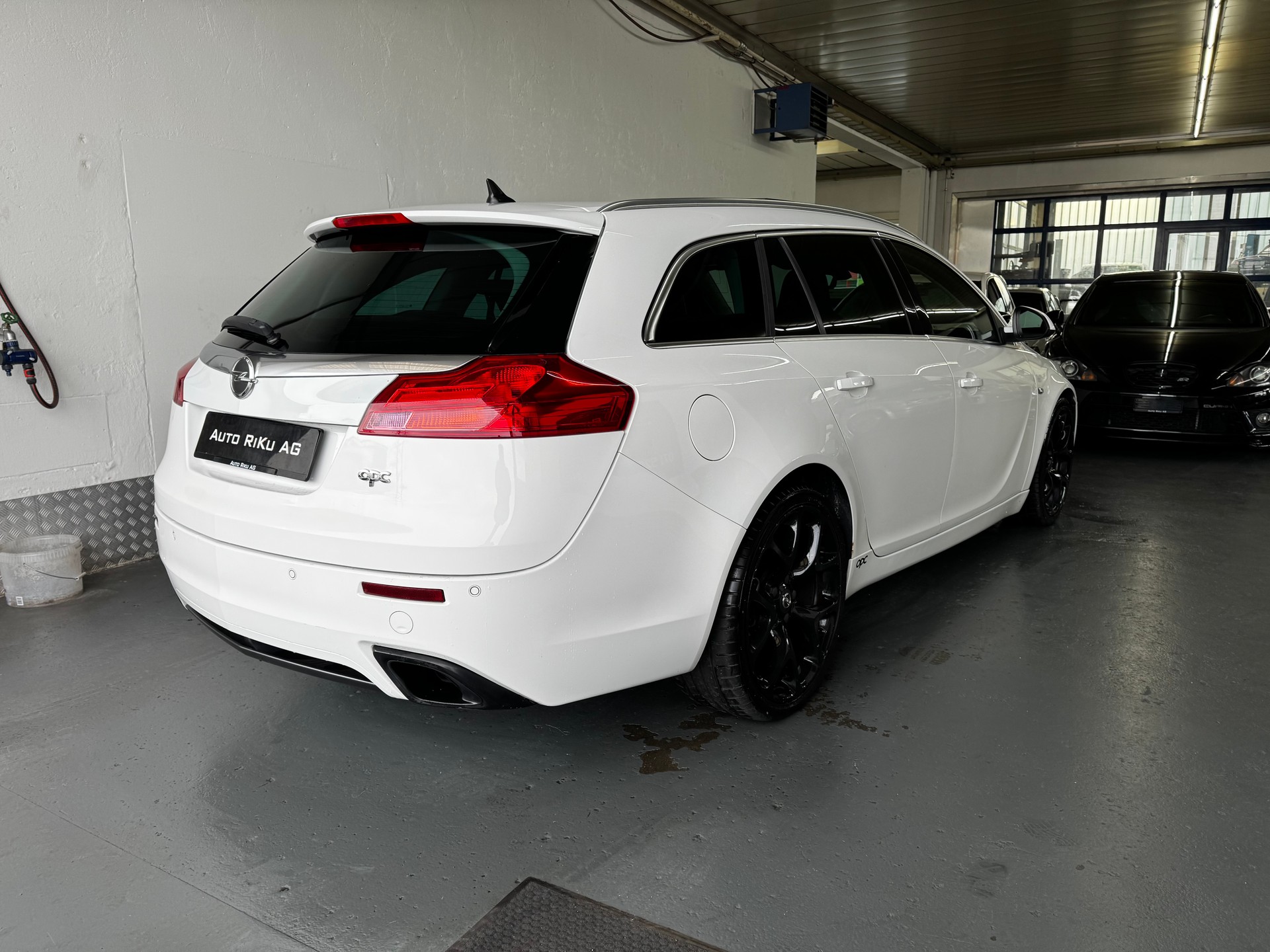 OPEL Insignia Sports Tourer 2.8 Turbo OPC 4WD Automatic-image-8