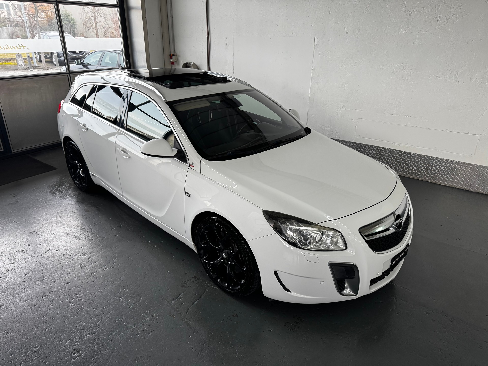 OPEL Insignia Sports Tourer 2.8 Turbo OPC 4WD Automatic-image-0