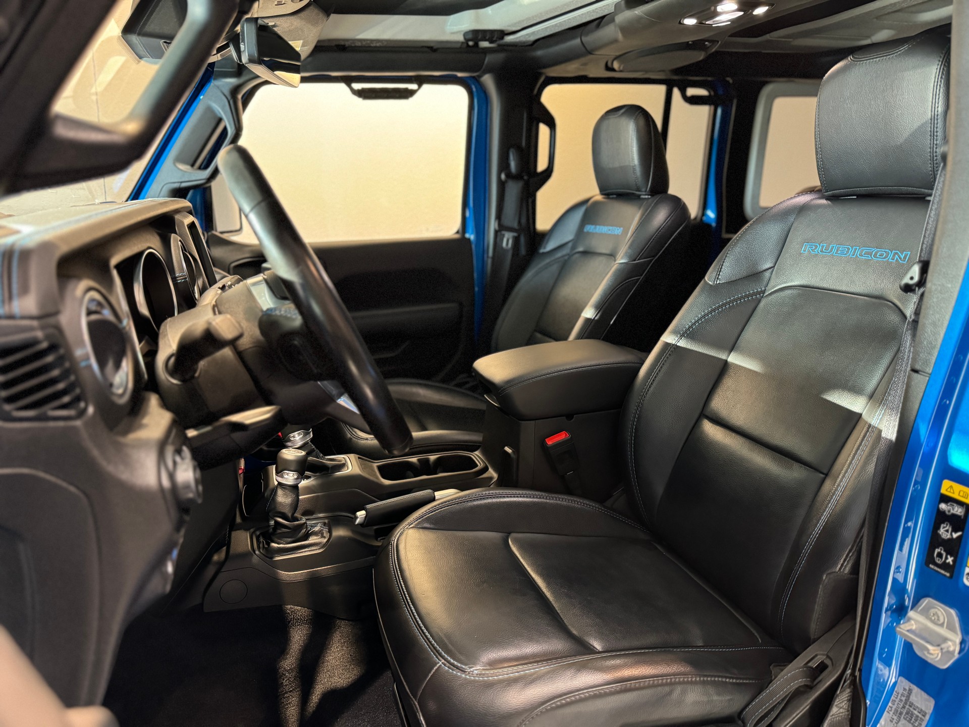 JEEP Wrangler 2.0 PHEV Unlimited Rubicon Automatic Soft Top BLUE - BORLA 🚀 499.- pro Monat-image-9