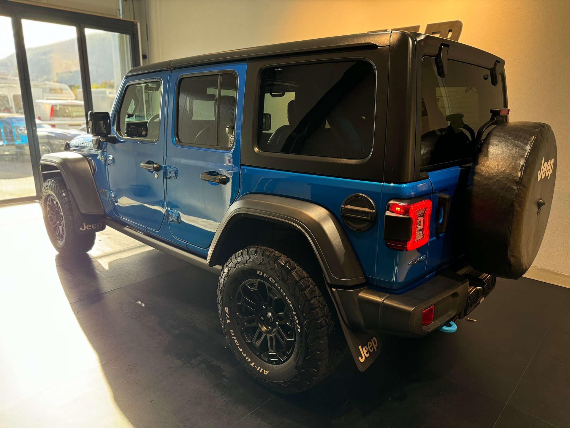 JEEP Wrangler 2.0 PHEV Unlimited Rubicon Automatic Soft Top BLUE - BORLA 🚀 499.- pro Monat-image-6
