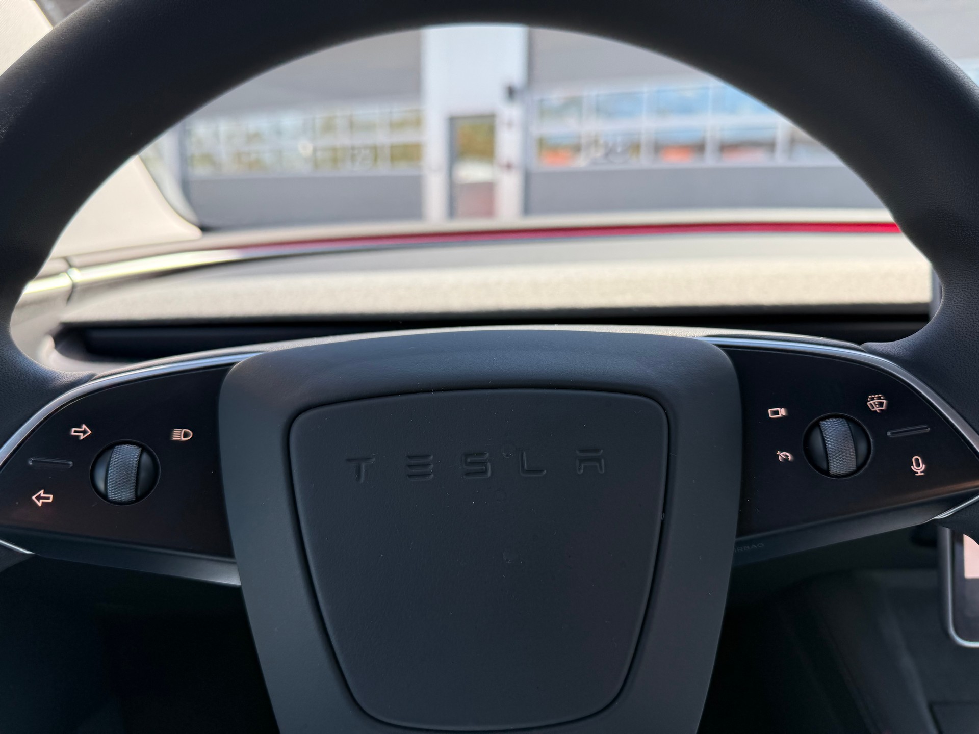 TESLA Model 3 Long Range Dual Motor AWD-image-10