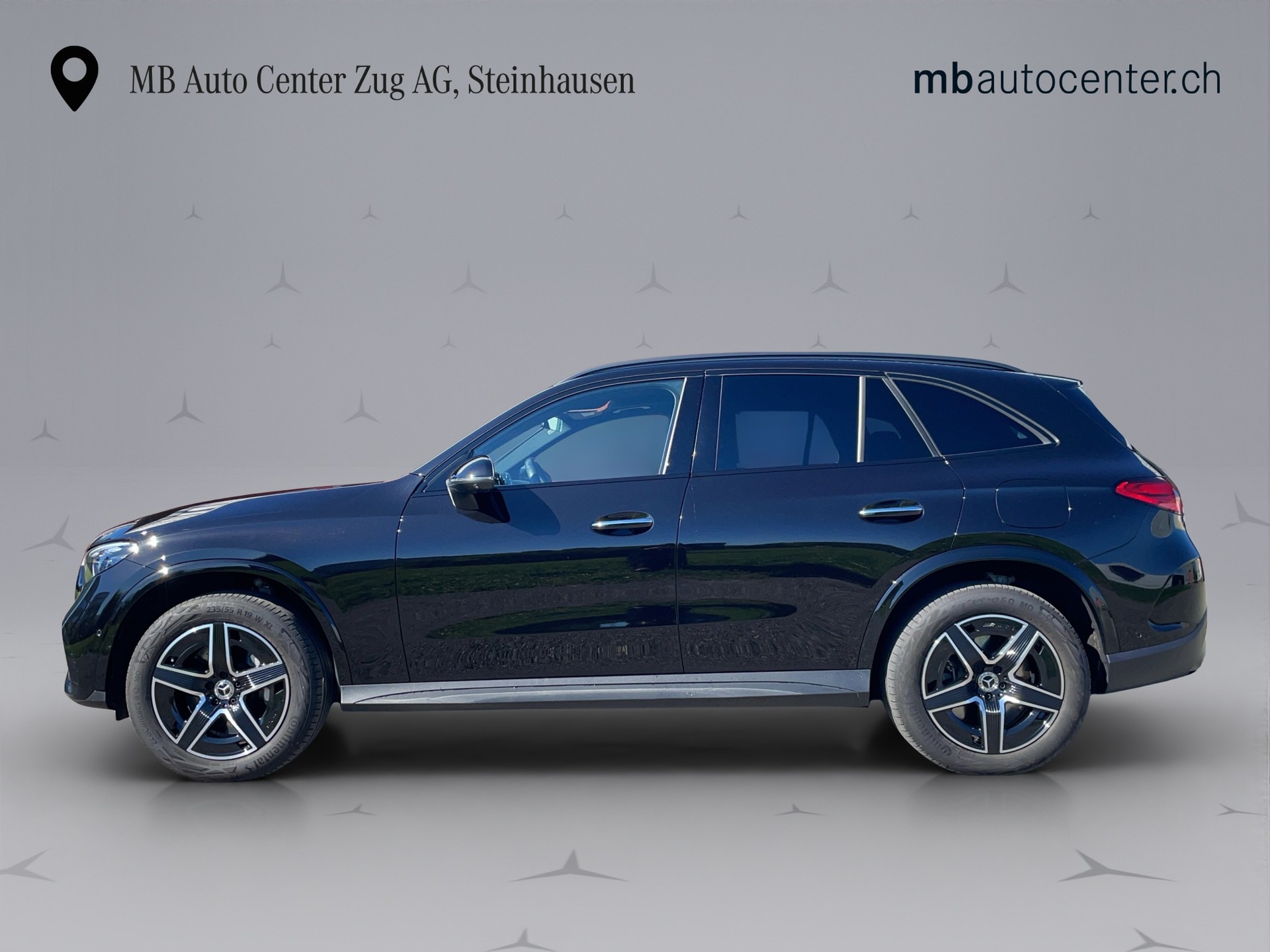 MERCEDES-BENZ GLC 300 e AMG Line 4matic-image-1