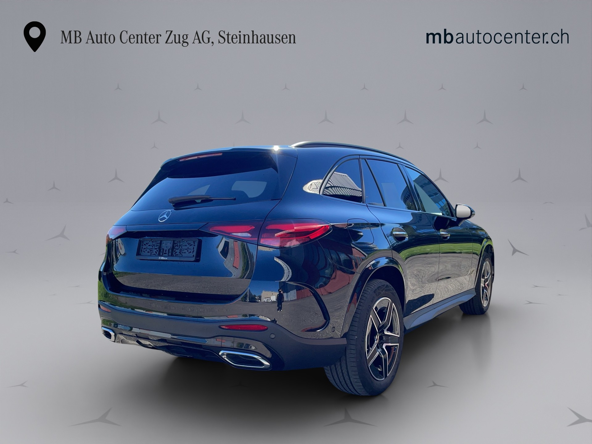 MERCEDES-BENZ GLC 300 e AMG Line 4matic-image-5