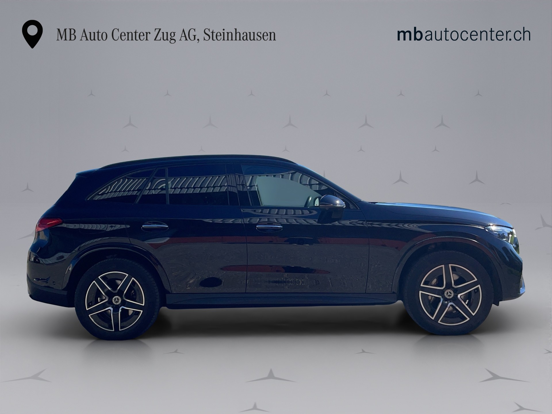 MERCEDES-BENZ GLC 300 e AMG Line 4matic-image-6