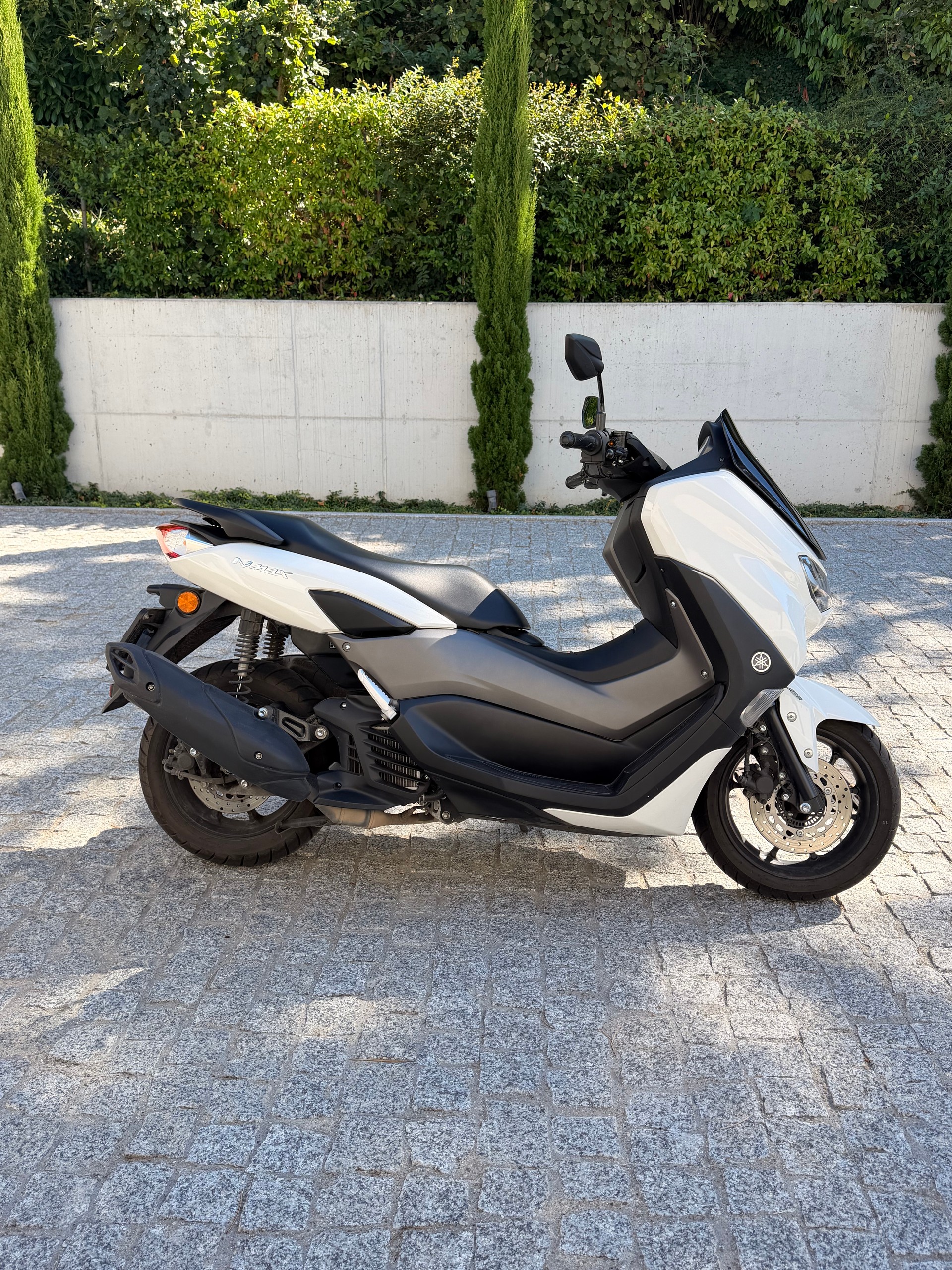 YAMAHA N-MAX GPD125A-image-2