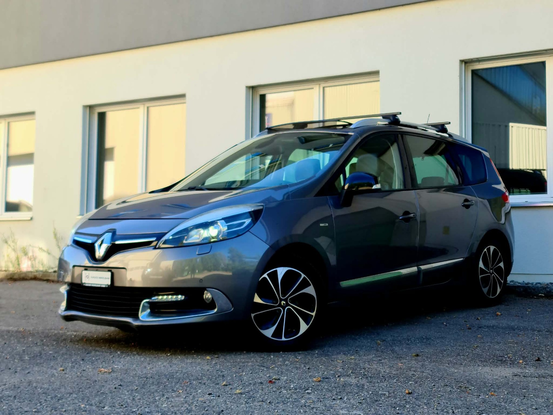 RENAULT Grand Scénic 1.5 dCi Bose EDC-image-1
