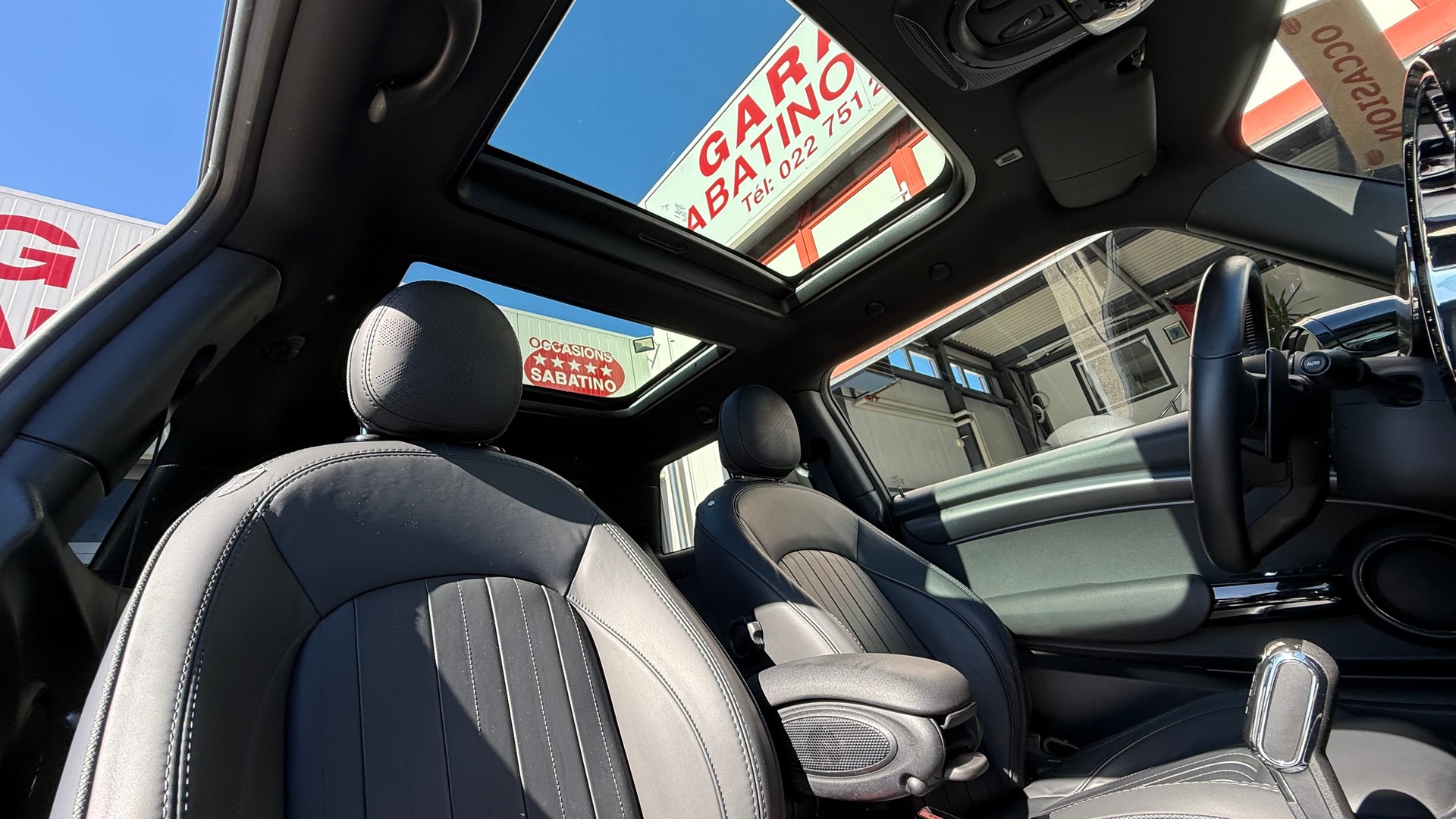 MINI Cooper S Trafalgar Edition Steptronic DKG-image-9