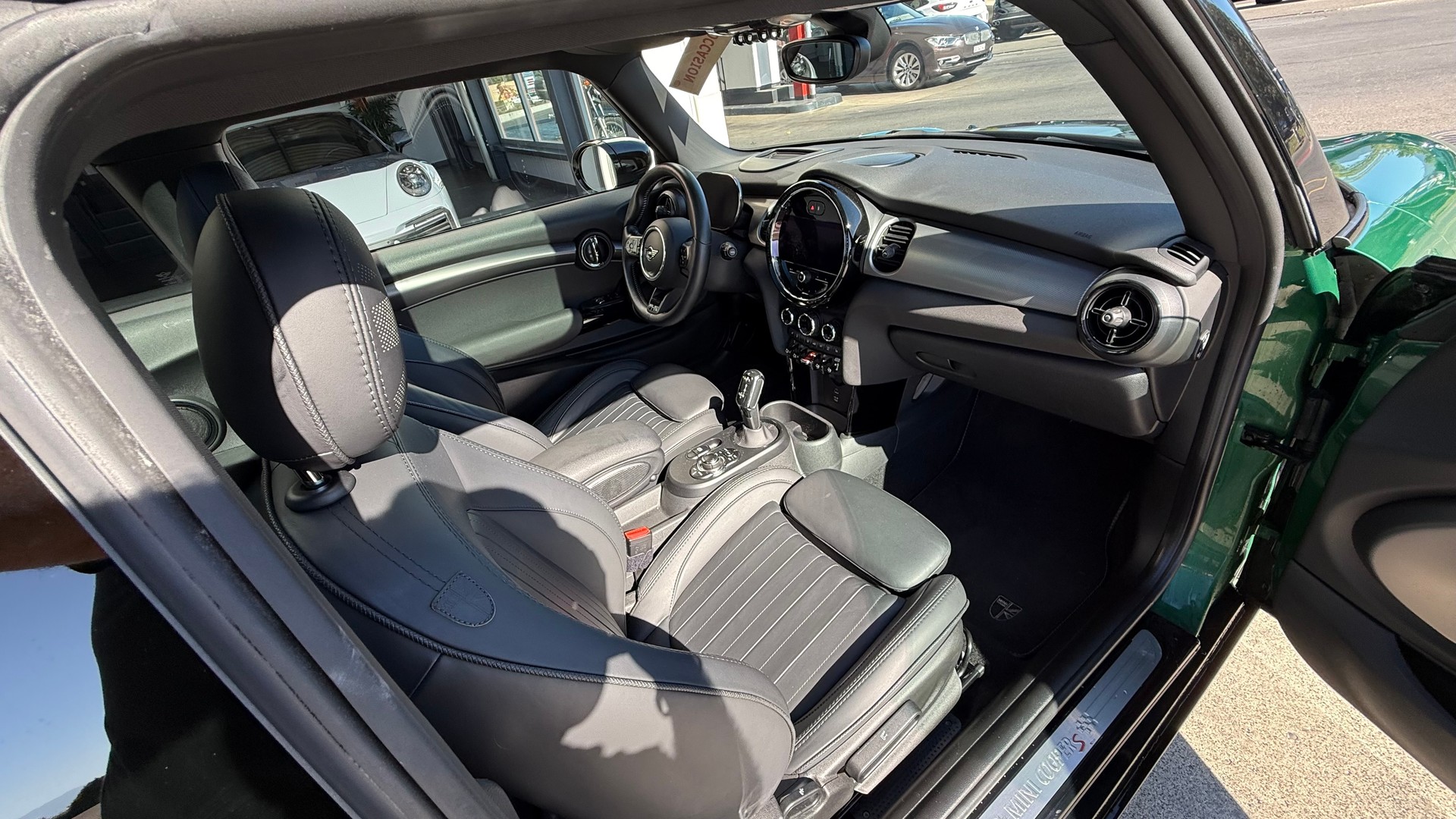 MINI Cooper S Trafalgar Edition Steptronic DKG-image-8