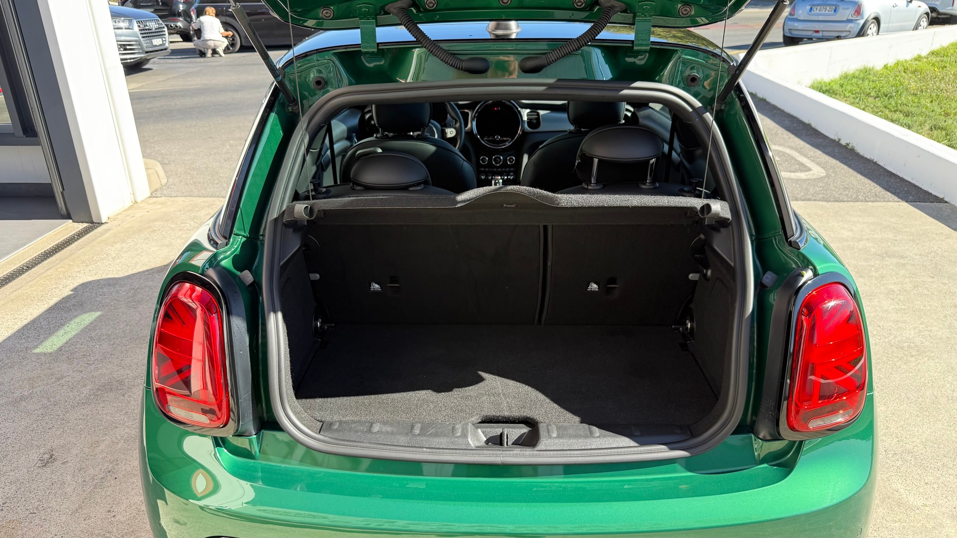 MINI Cooper S Trafalgar Edition Steptronic DKG-image-15