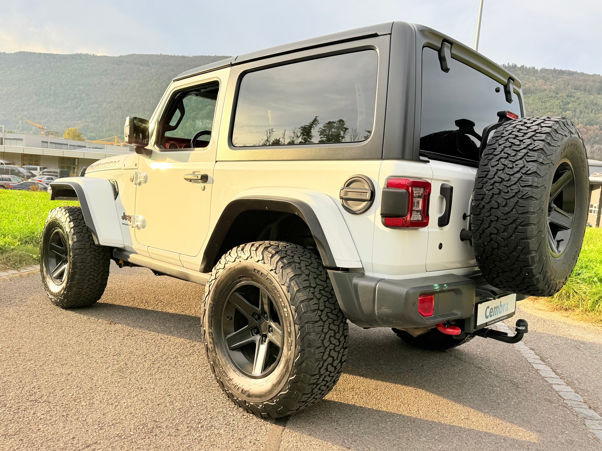 JEEP WRANGLER 2.2MJ RUBICON 4X4 "HÖHER + BREITER" ALLES MIT MFK !! VIEL UMGEBAUT !! FRISCH AB MFK !! AHK 2800 KG. MIT GRATIS SERVICE.-image-11
