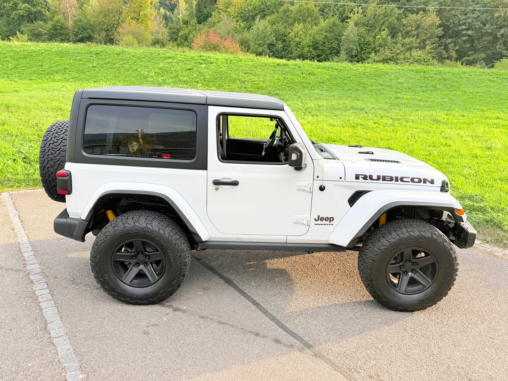 JEEP WRANGLER 2.2MJ RUBICON 4X4 "HÖHER + BREITER" ALLES MIT MFK !! VIEL UMGEBAUT !! FRISCH AB MFK !! AHK 2800 KG. MIT GRATIS SERVICE.-image-22