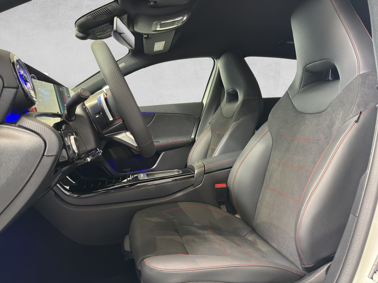 MERCEDES-BENZ A 250 4M AMG W177-image-11