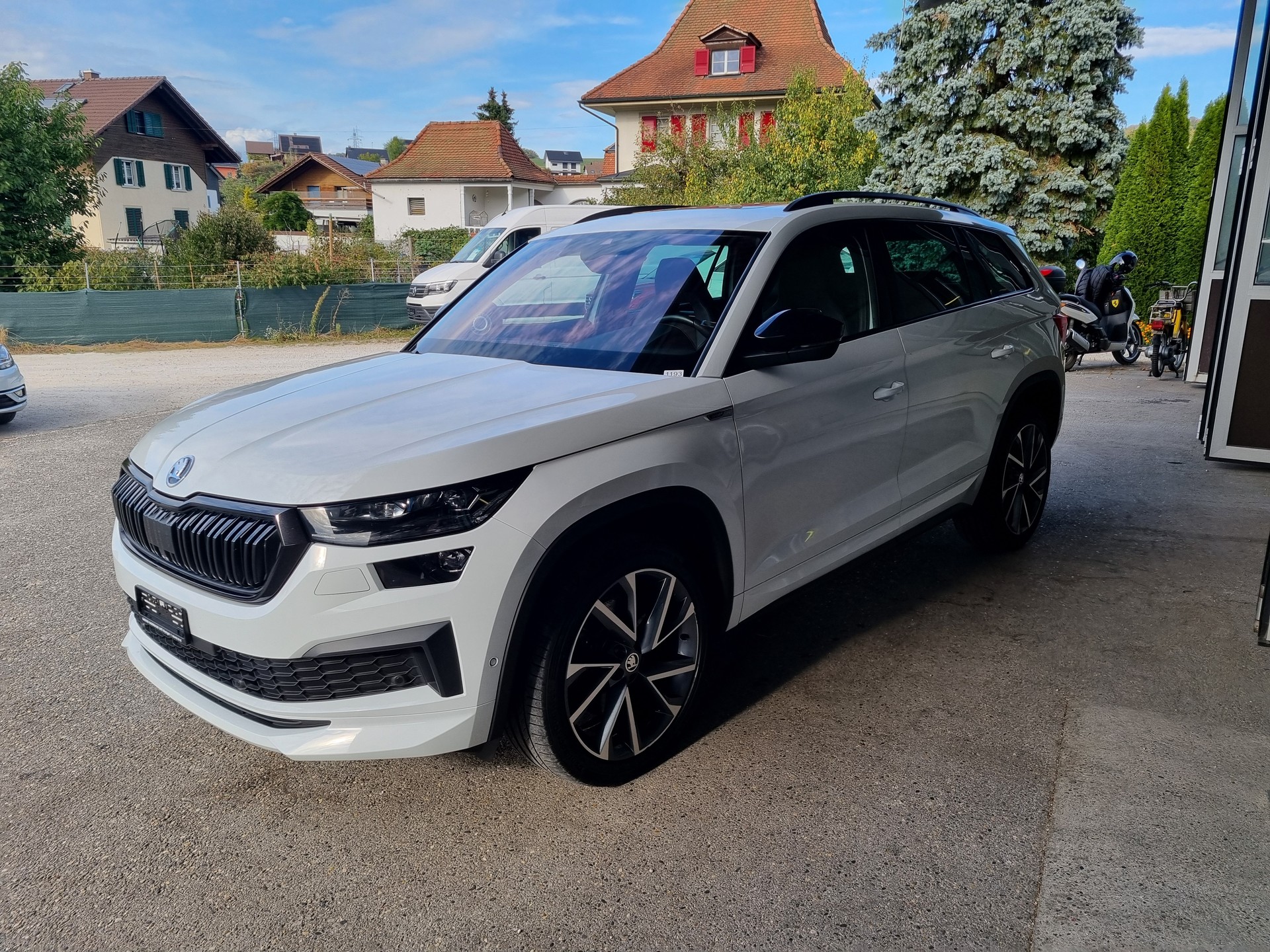SKODA Kodiaq 2.0 TSI 4x4 SportLine-image-6