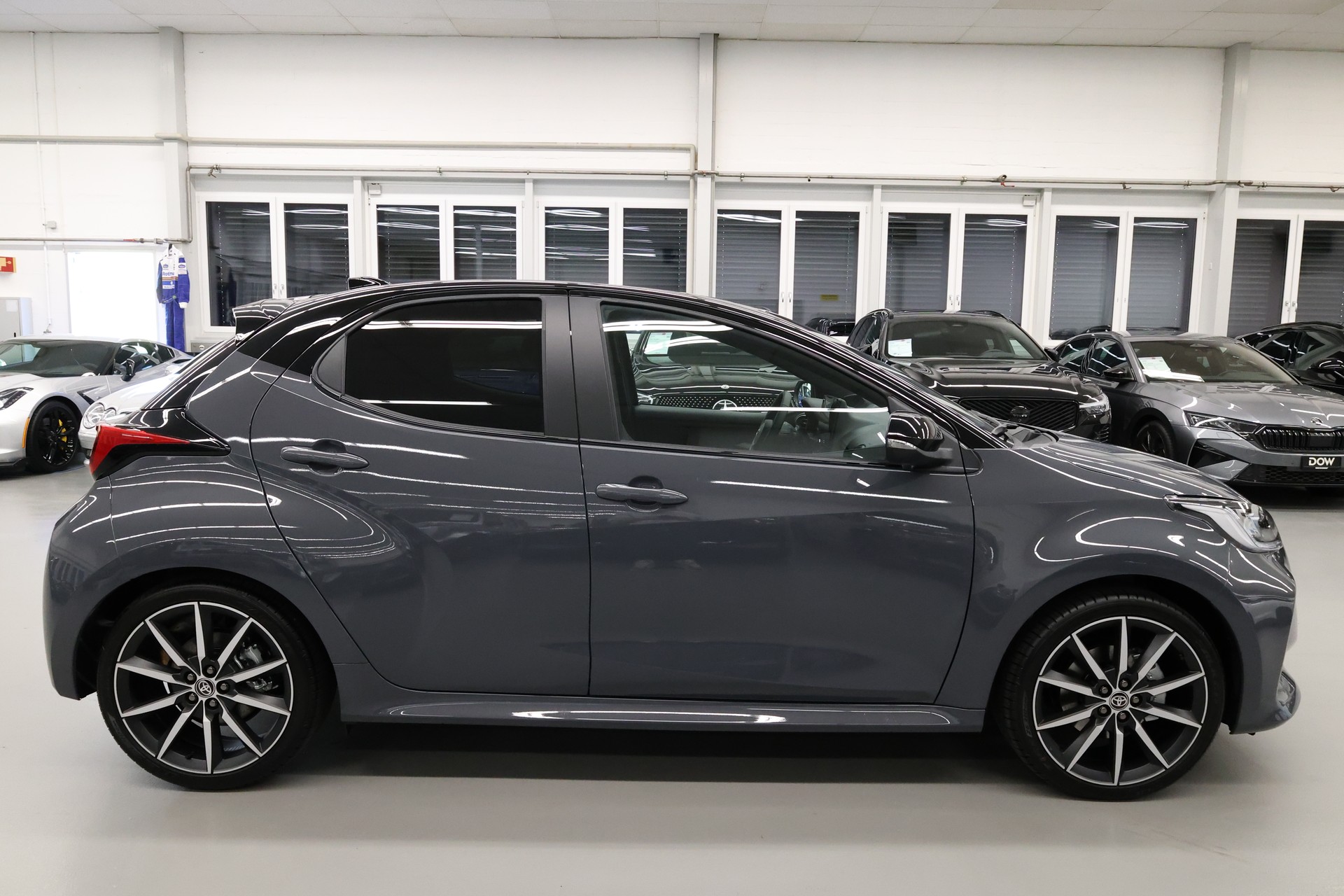 TOYOTA Yaris 1.5 VVT-i HSD GR Sport-image-10