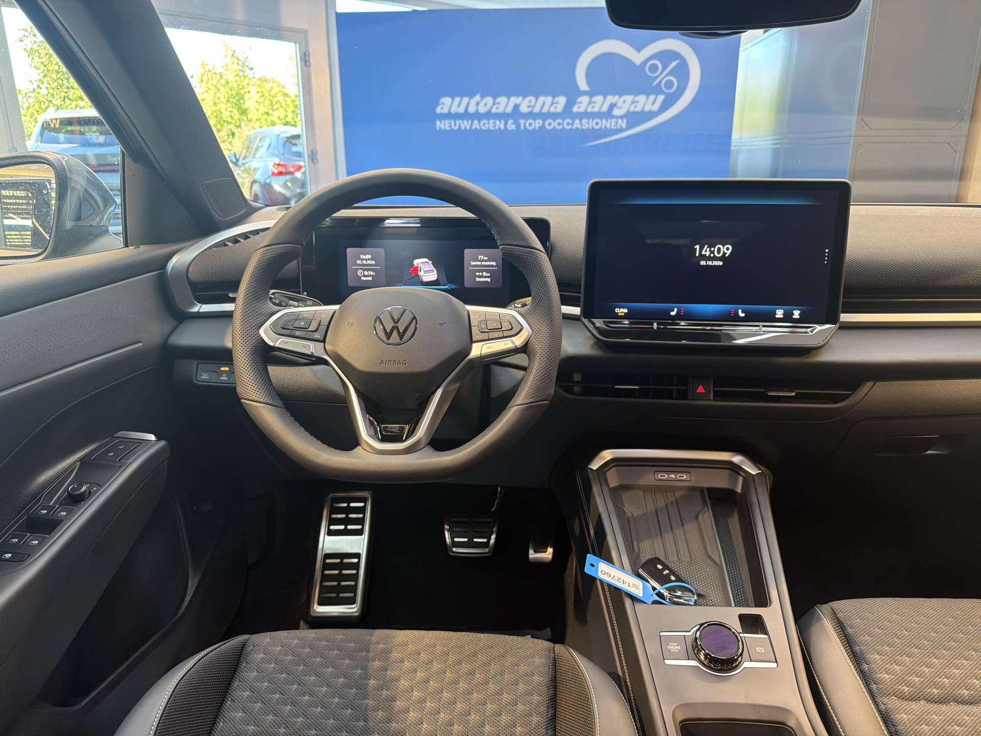 VW T-Roc 1.5 eTSi mHEV R-Line DSG-Automat-image-4