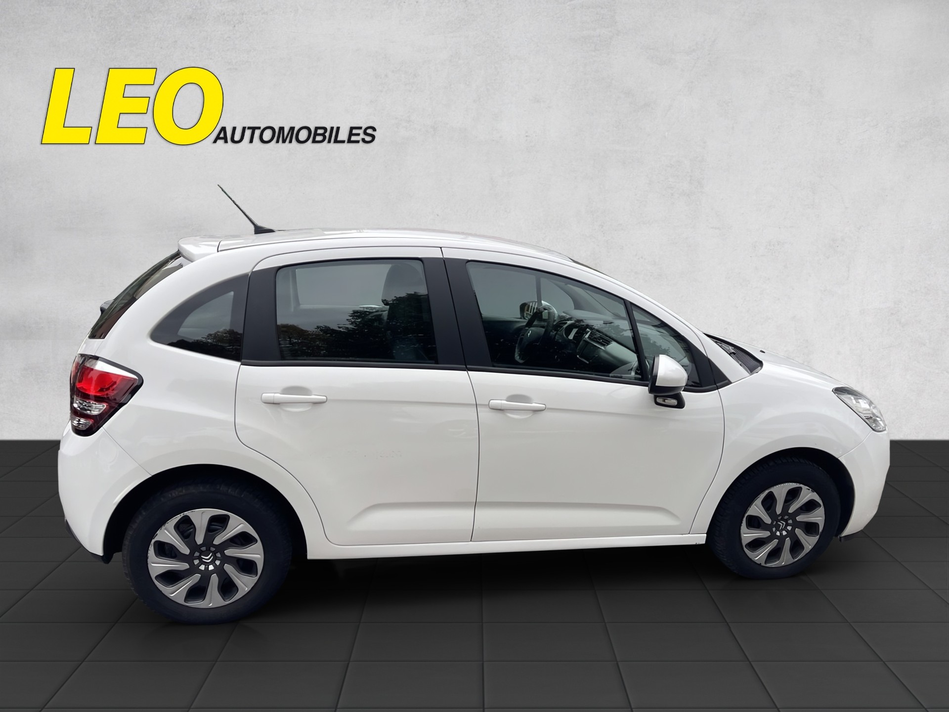 CITROEN C3 1.2i Exclusive ETG5-image-5