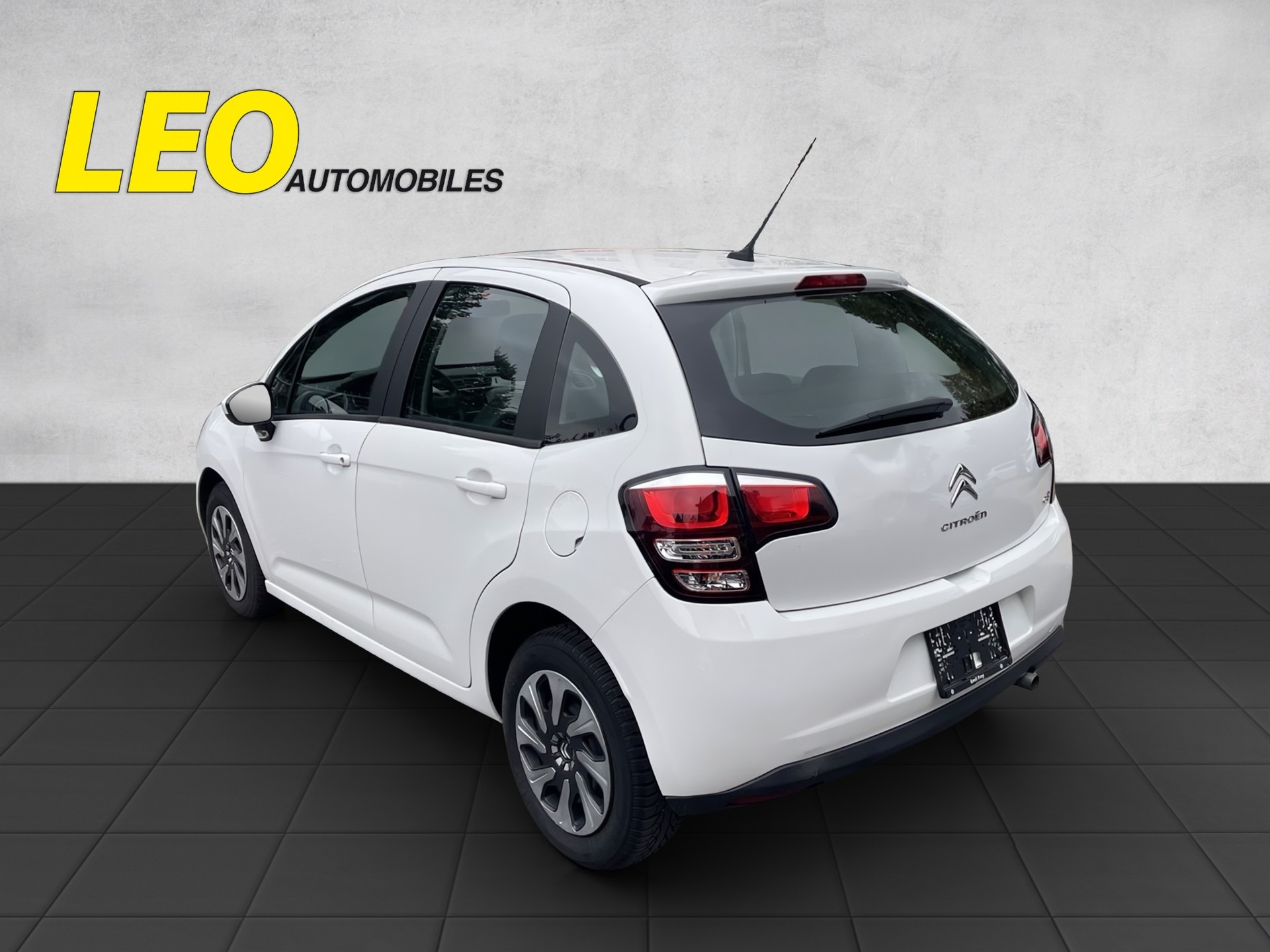 CITROEN C3 1.2i Exclusive ETG5-image-2