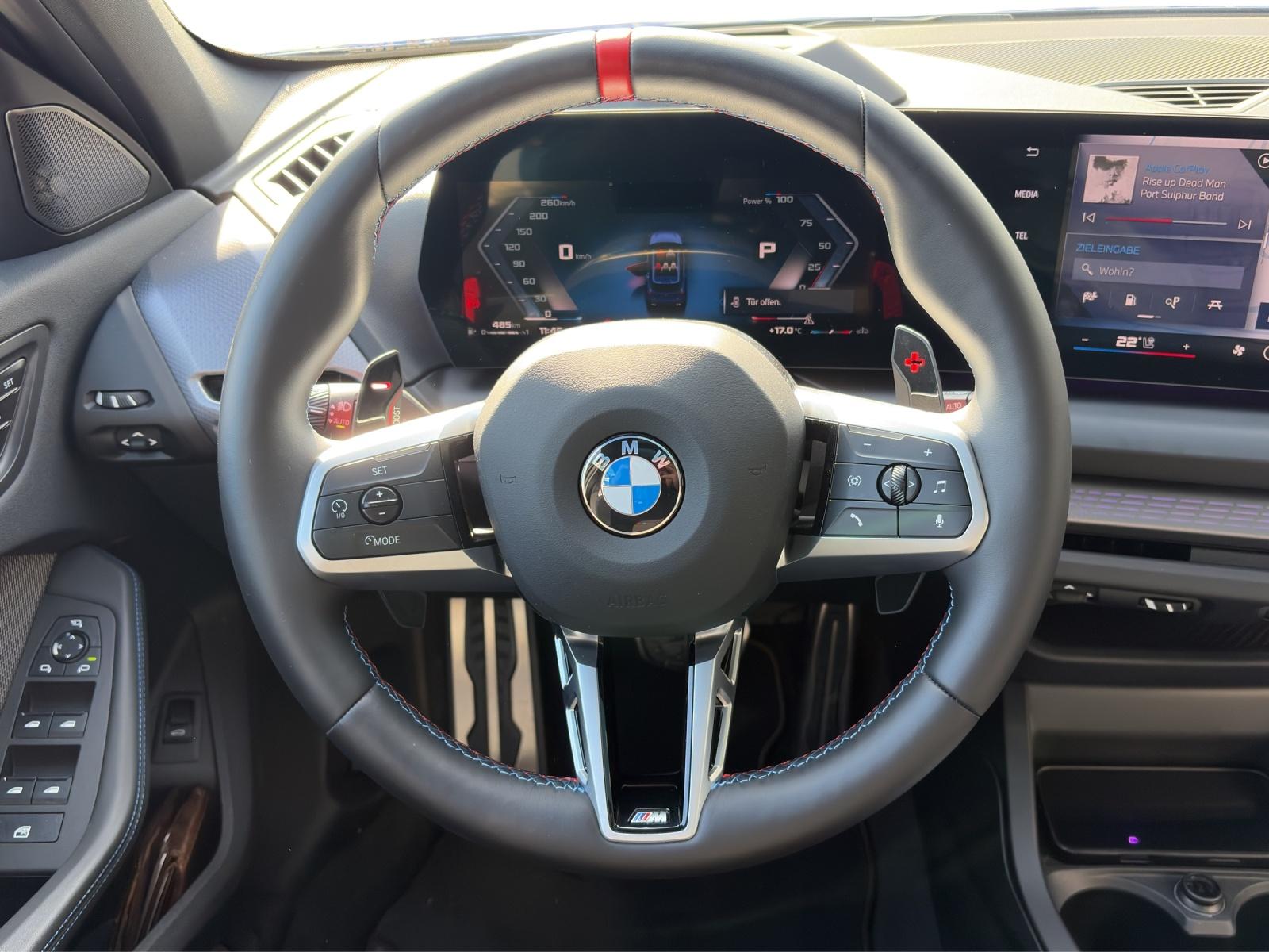 BMW M135i xDrive 50 Years Edition-image-11