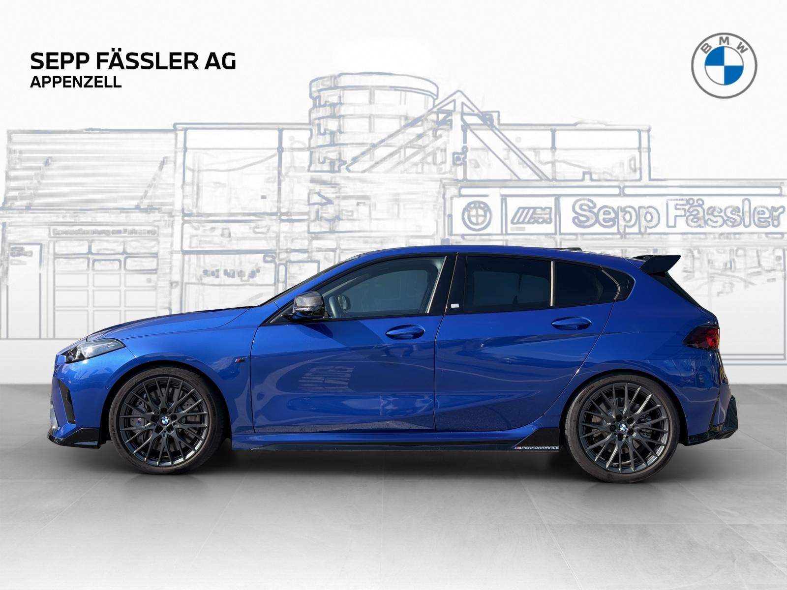 BMW M135i xDrive 50 Years Edition-image-1