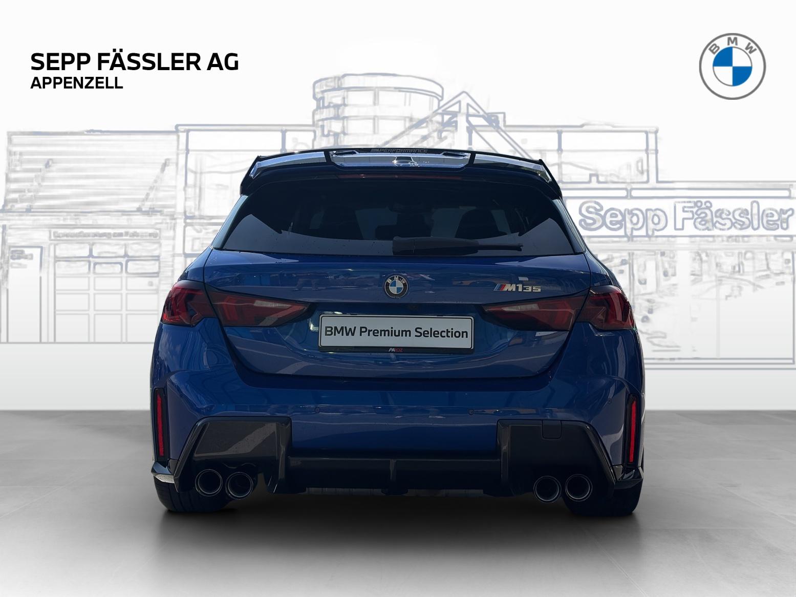 BMW M135i xDrive 50 Years Edition-image-3