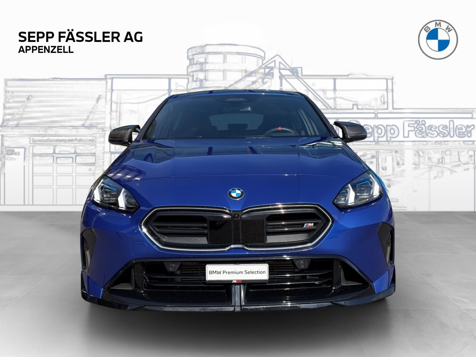 BMW M135i xDrive 50 Years Edition-image-7
