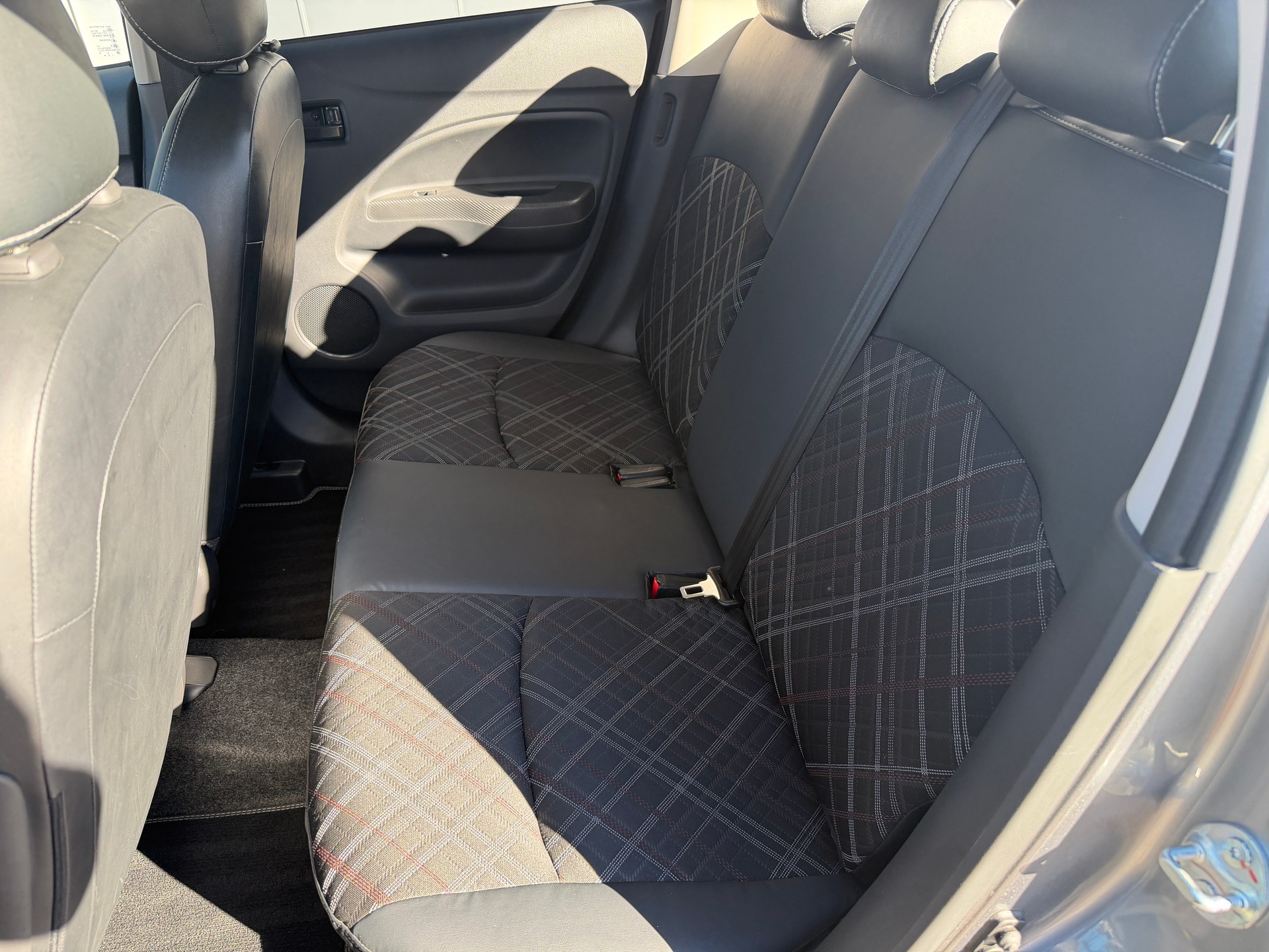 MITSUBISHI Space Star 1.2 MIVEC Style-image-5