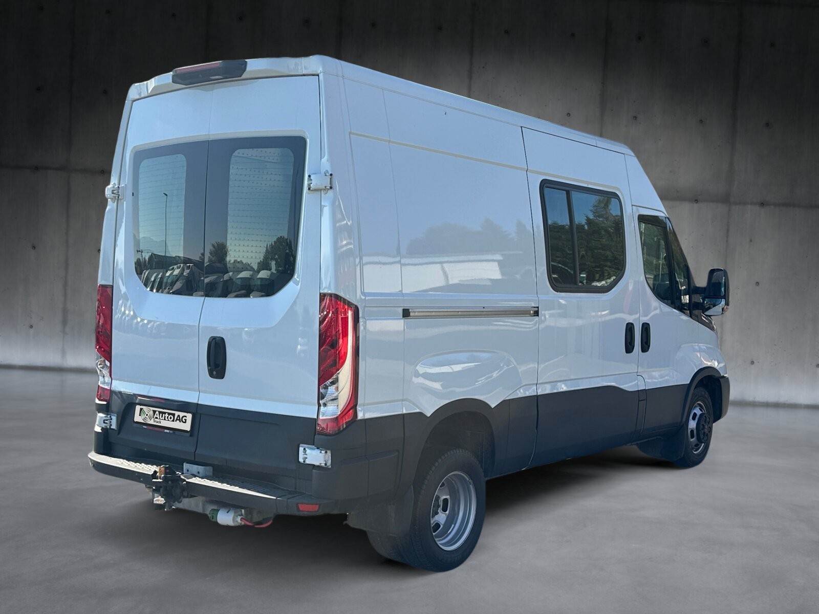 IVECO 35C18V Kasten-image-3