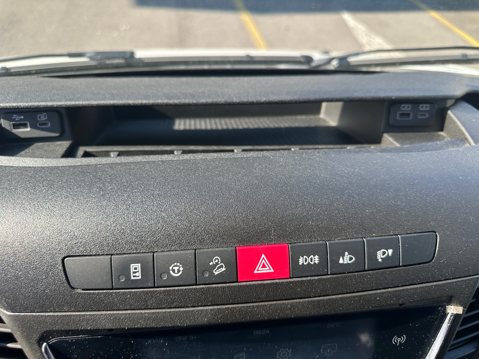 IVECO 35C18V Kasten-image-14