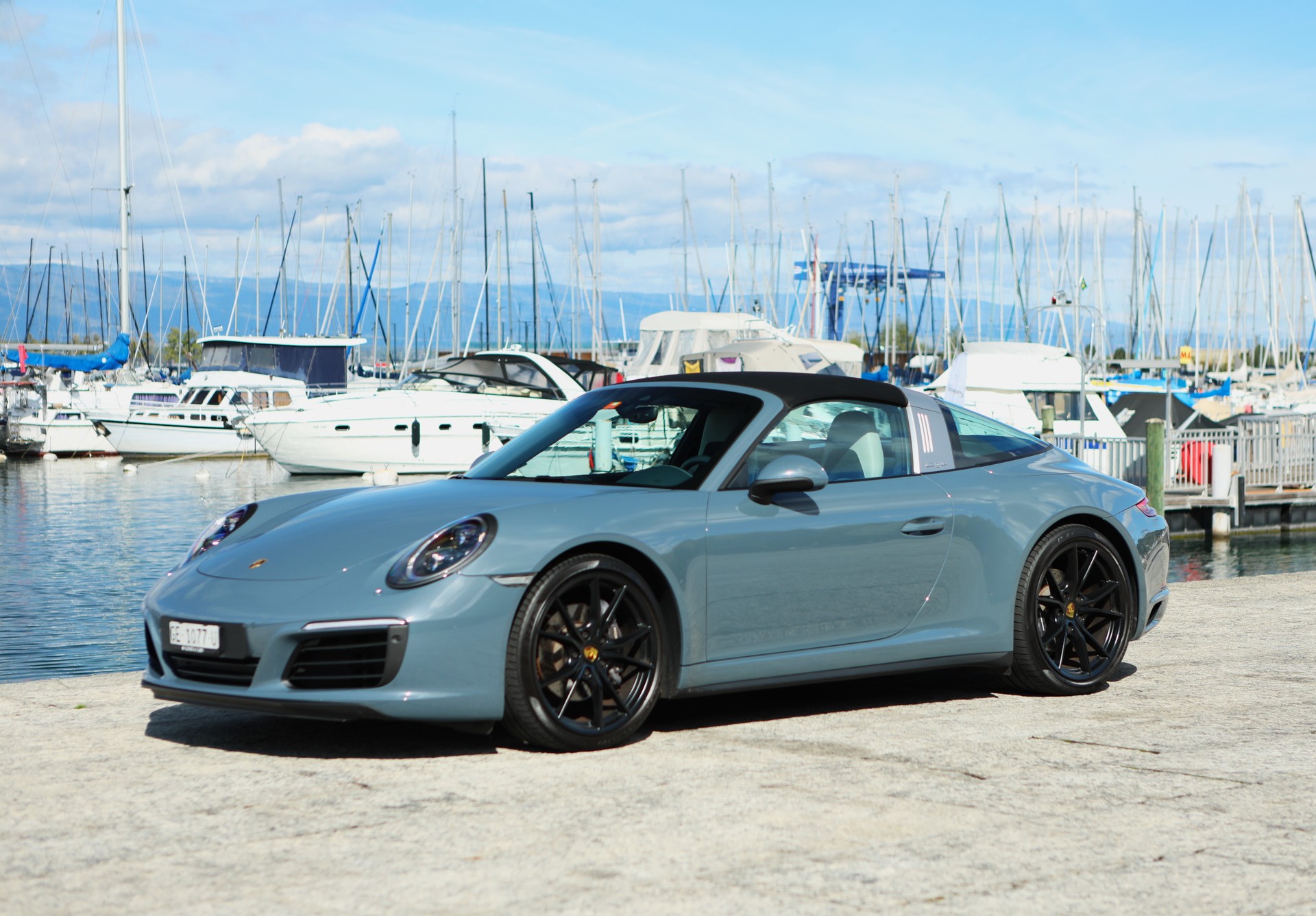 PORSCHE 911 Targa 4 PDK Exclusive - graphite blue-image-4