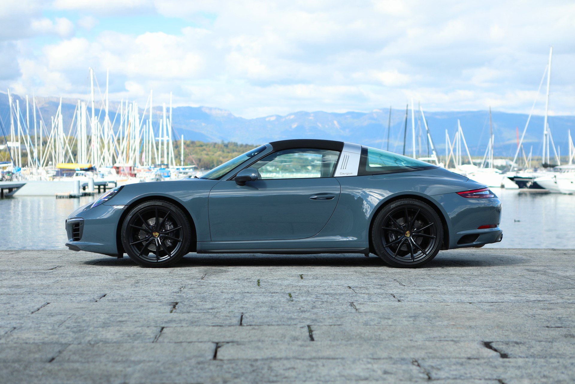 PORSCHE 911 Targa 4 PDK Exclusive - graphite blue-image-0