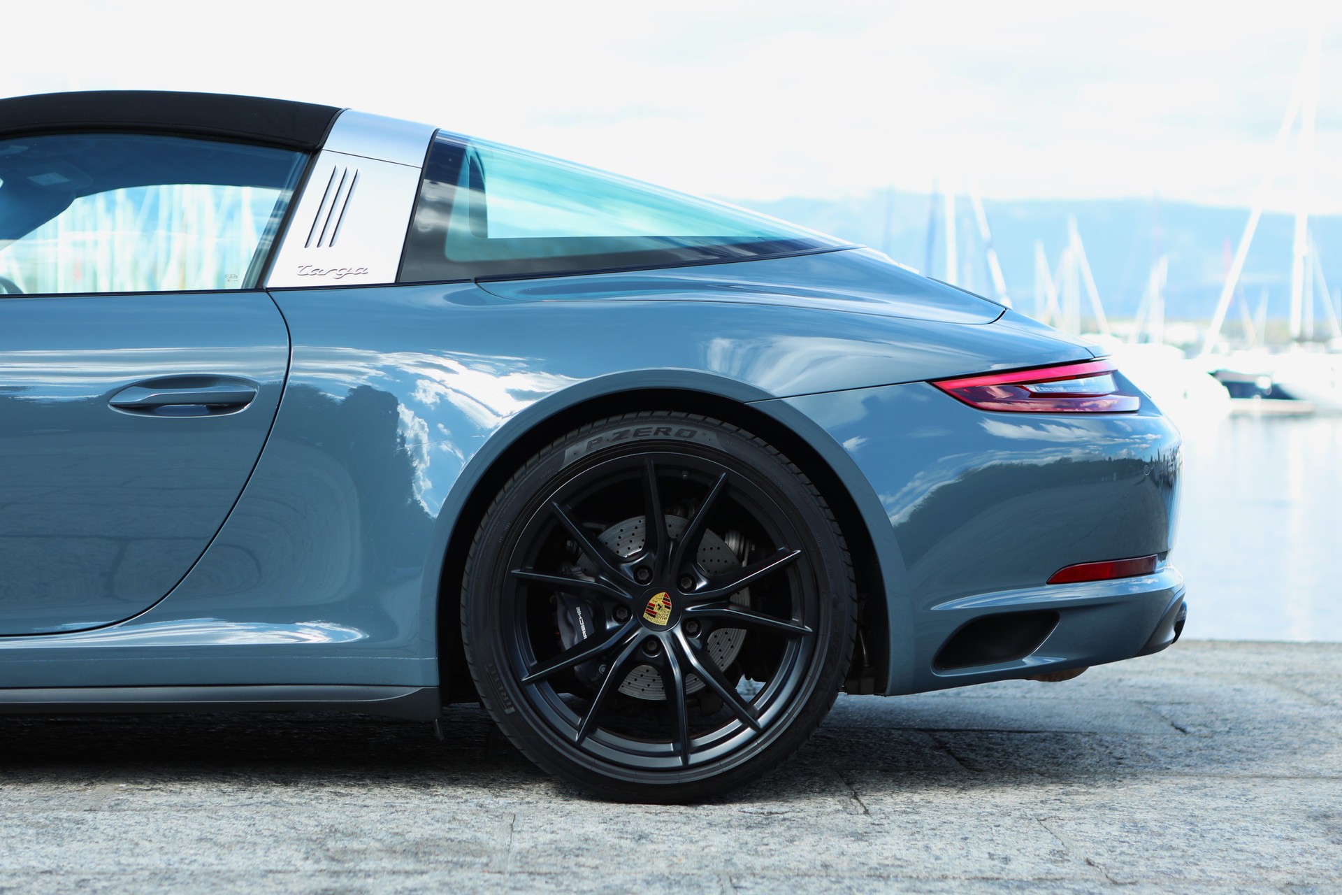 PORSCHE 911 Targa 4 PDK Exclusive - graphite blue-image-1