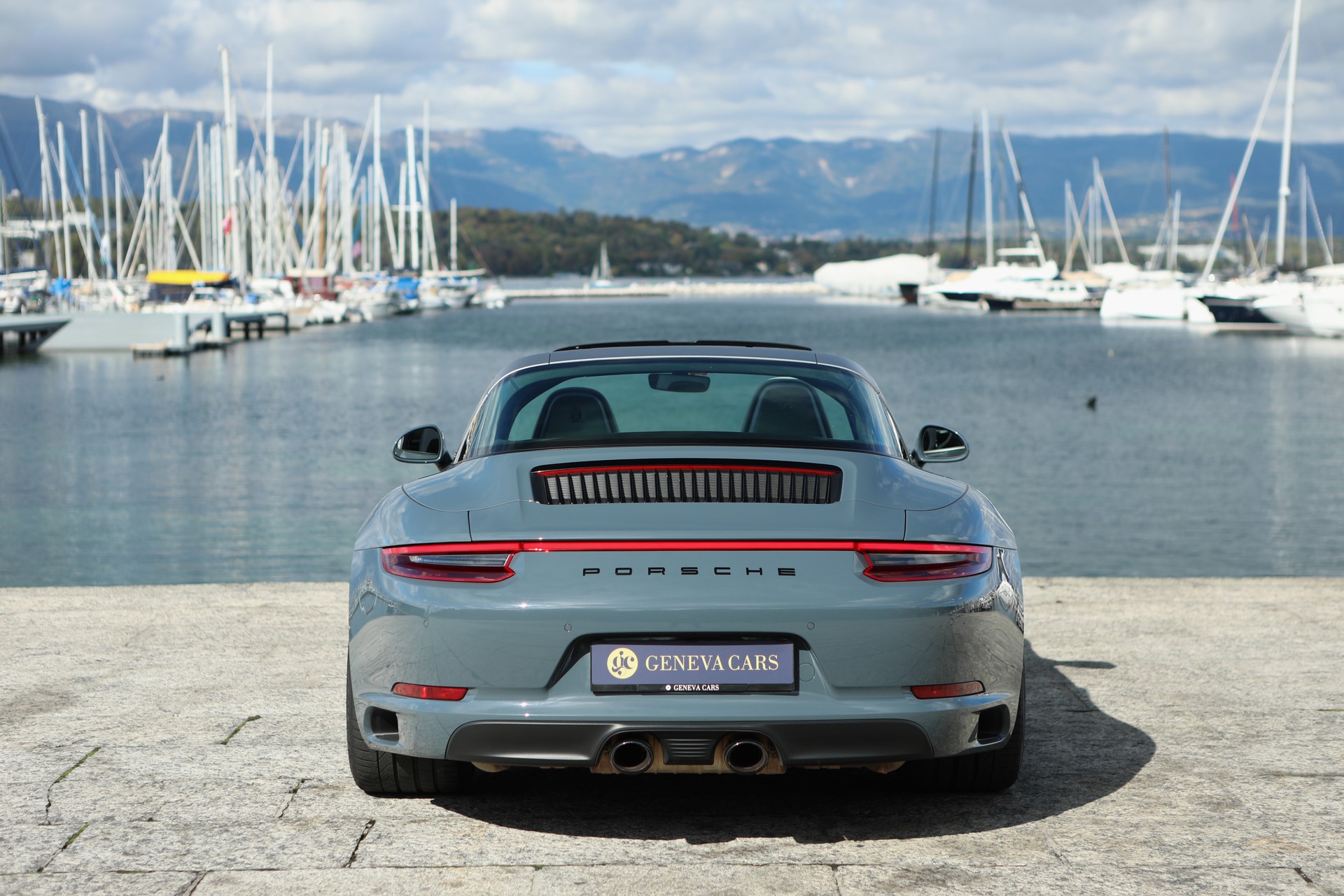 PORSCHE 911 Targa 4 PDK Exclusive - graphite blue-image-6