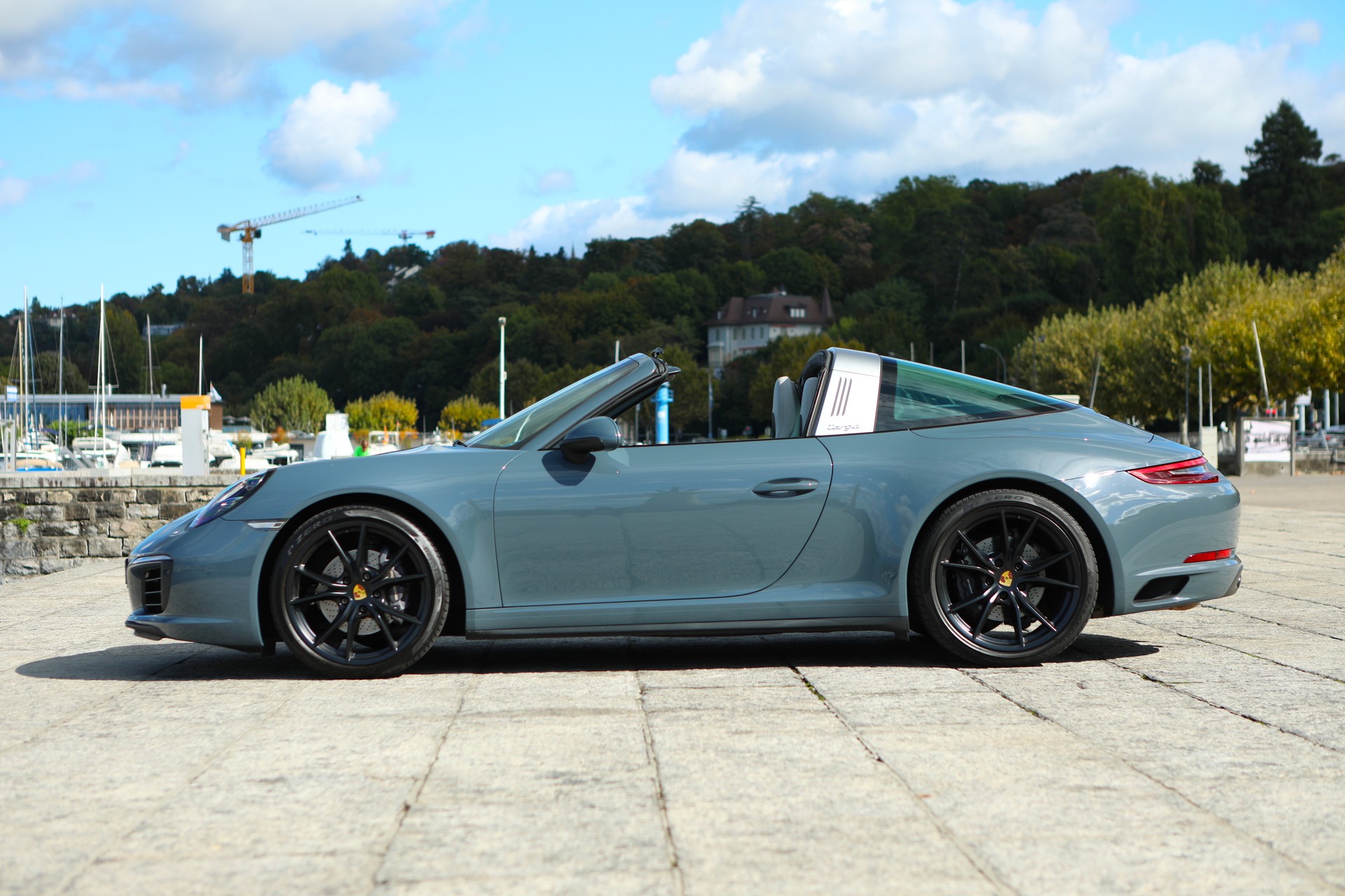 PORSCHE 911 Targa 4 PDK Exclusive - graphite blue-image-8
