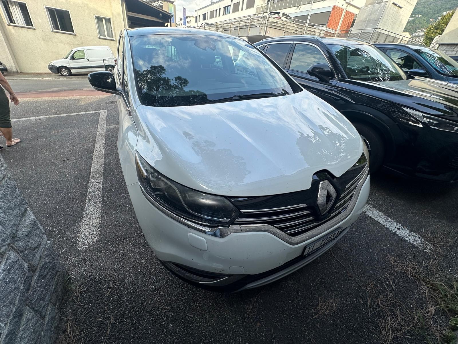 RENAULT Espace 1.6 dCi Initiale Paris EDC-image-1